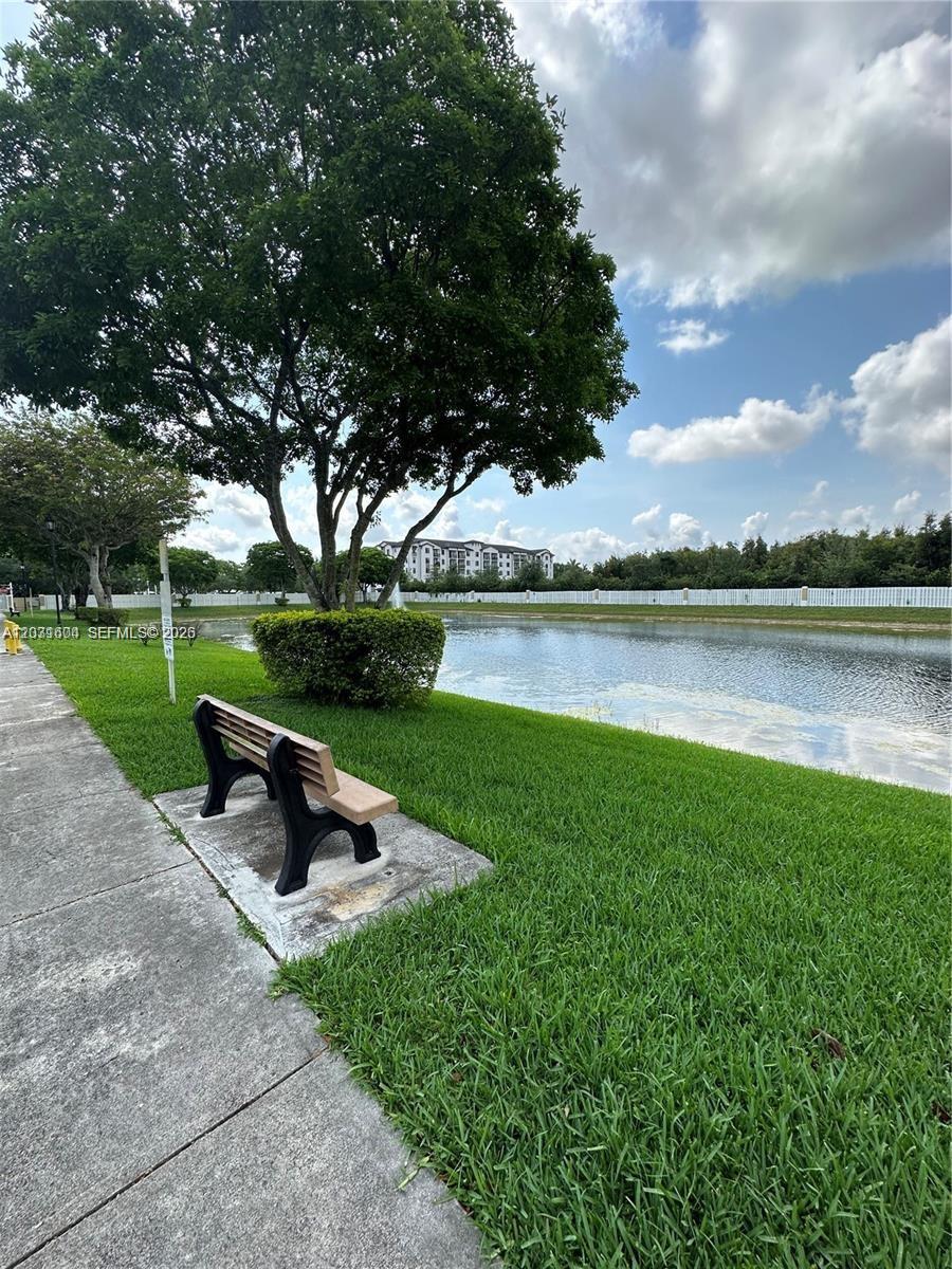HAWKSNEST 1ST ADDN - Residential Lease