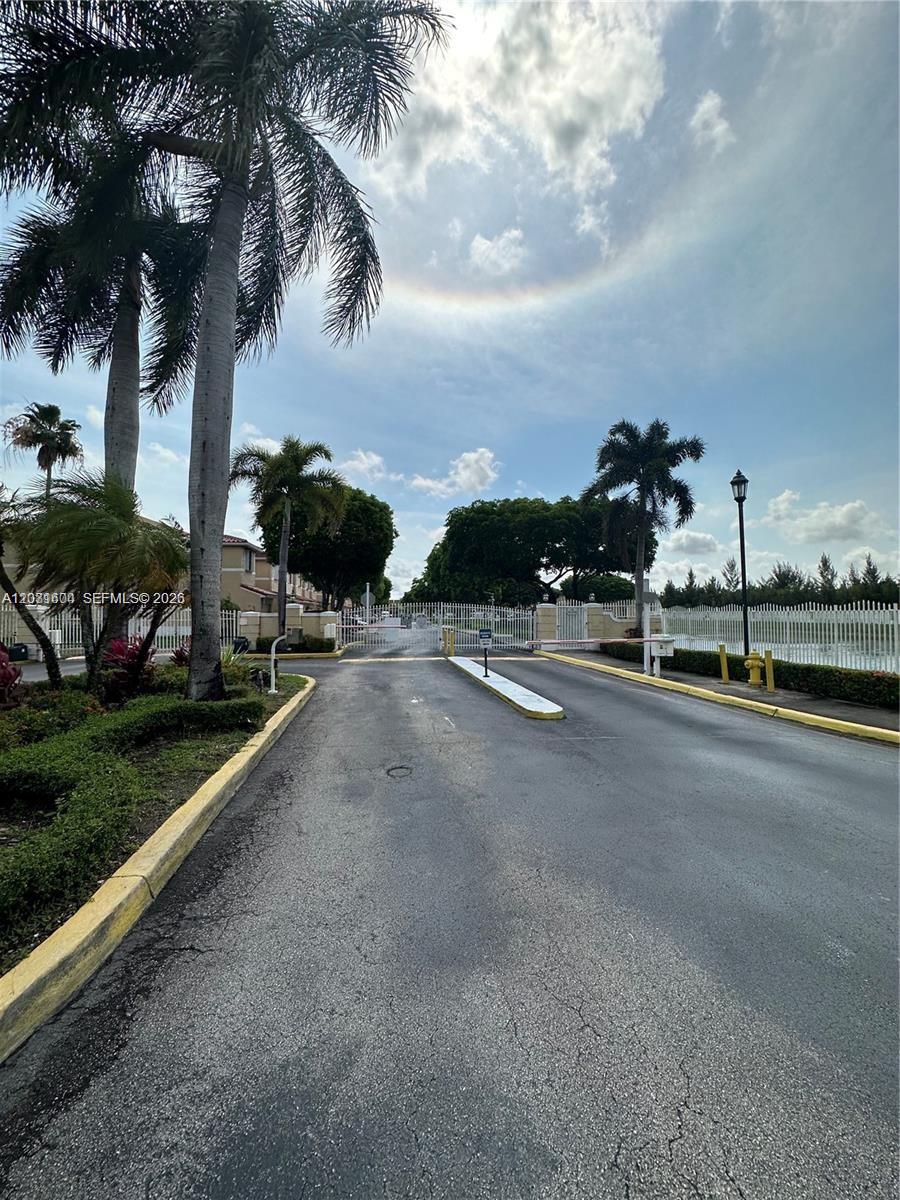HAWKSNEST 1ST ADDN - Residential Lease