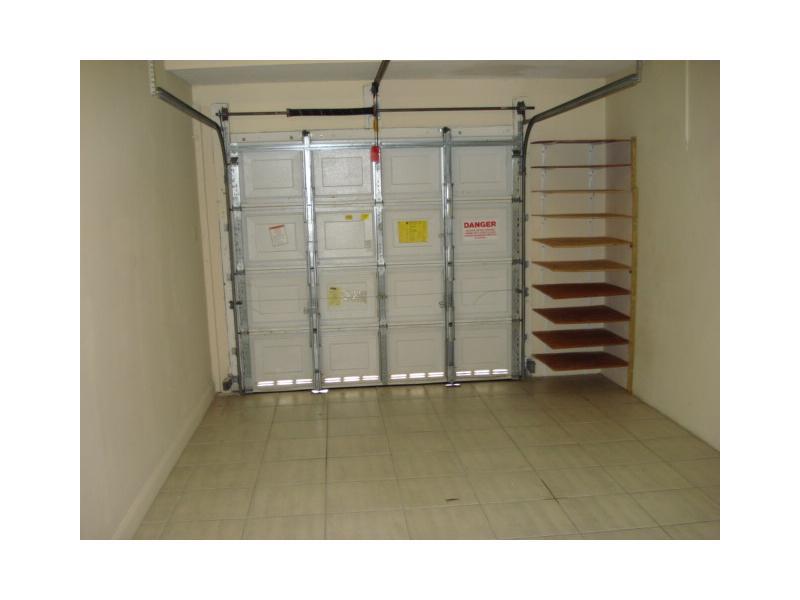 DORAL ISLES ANTILLES - Residential Lease