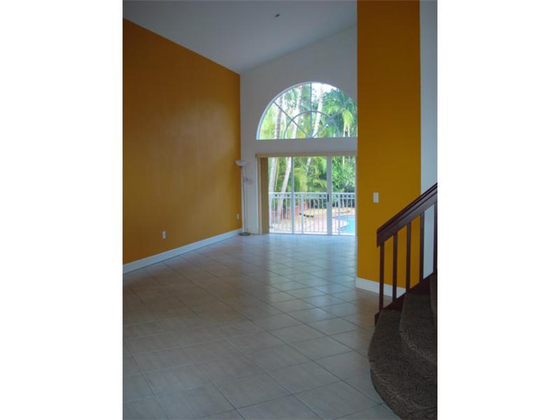 DORAL ISLES ANTILLES - Residential Lease