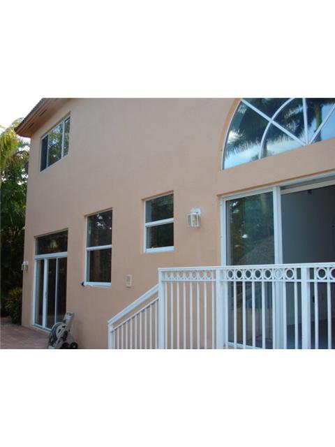 DORAL ISLES ANTILLES - Residential Lease