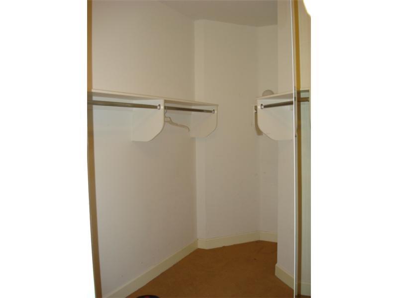 DORAL ISLES ANTILLES - Residential Lease