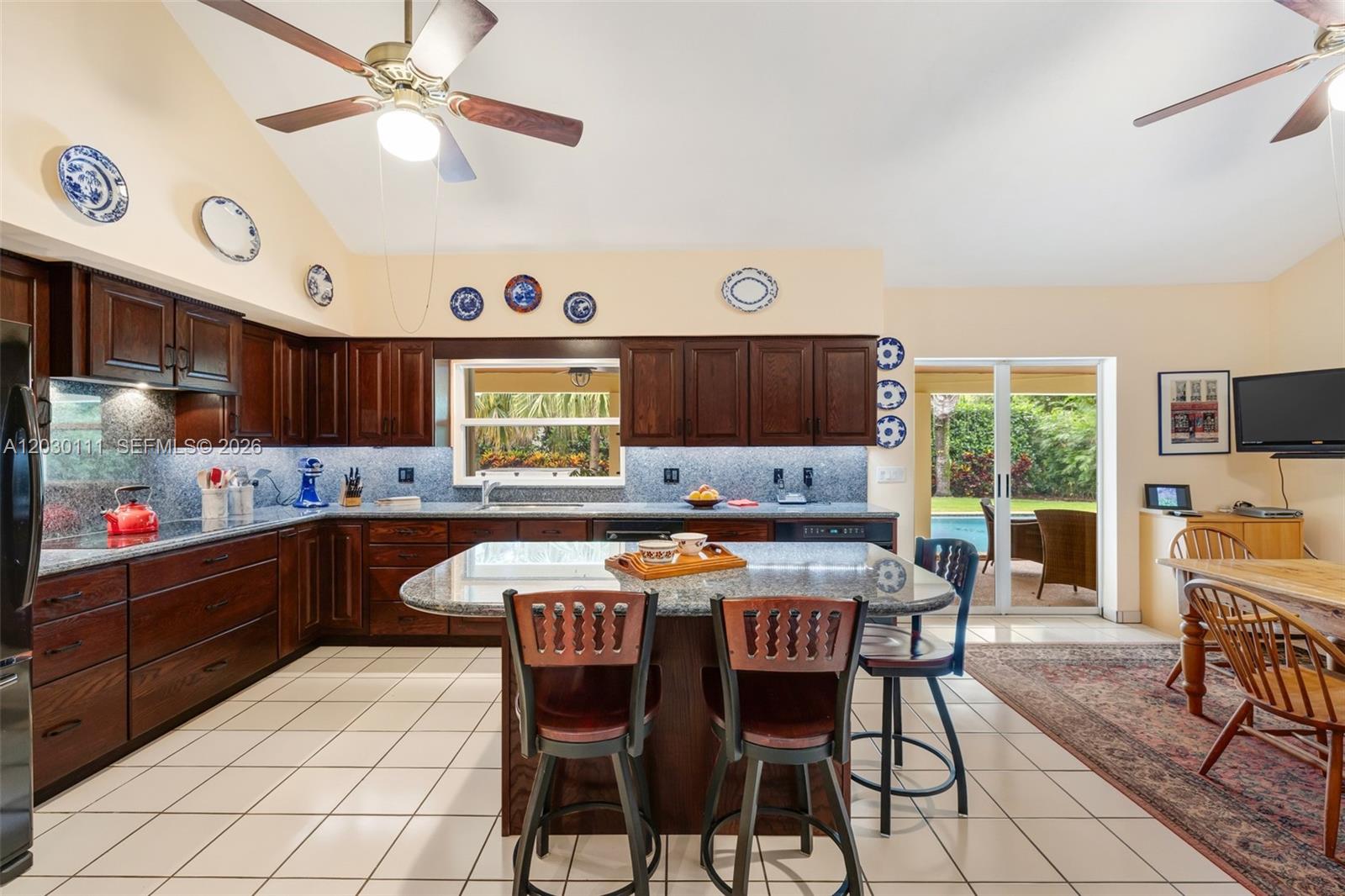 PHYLLIS SUB - Residential