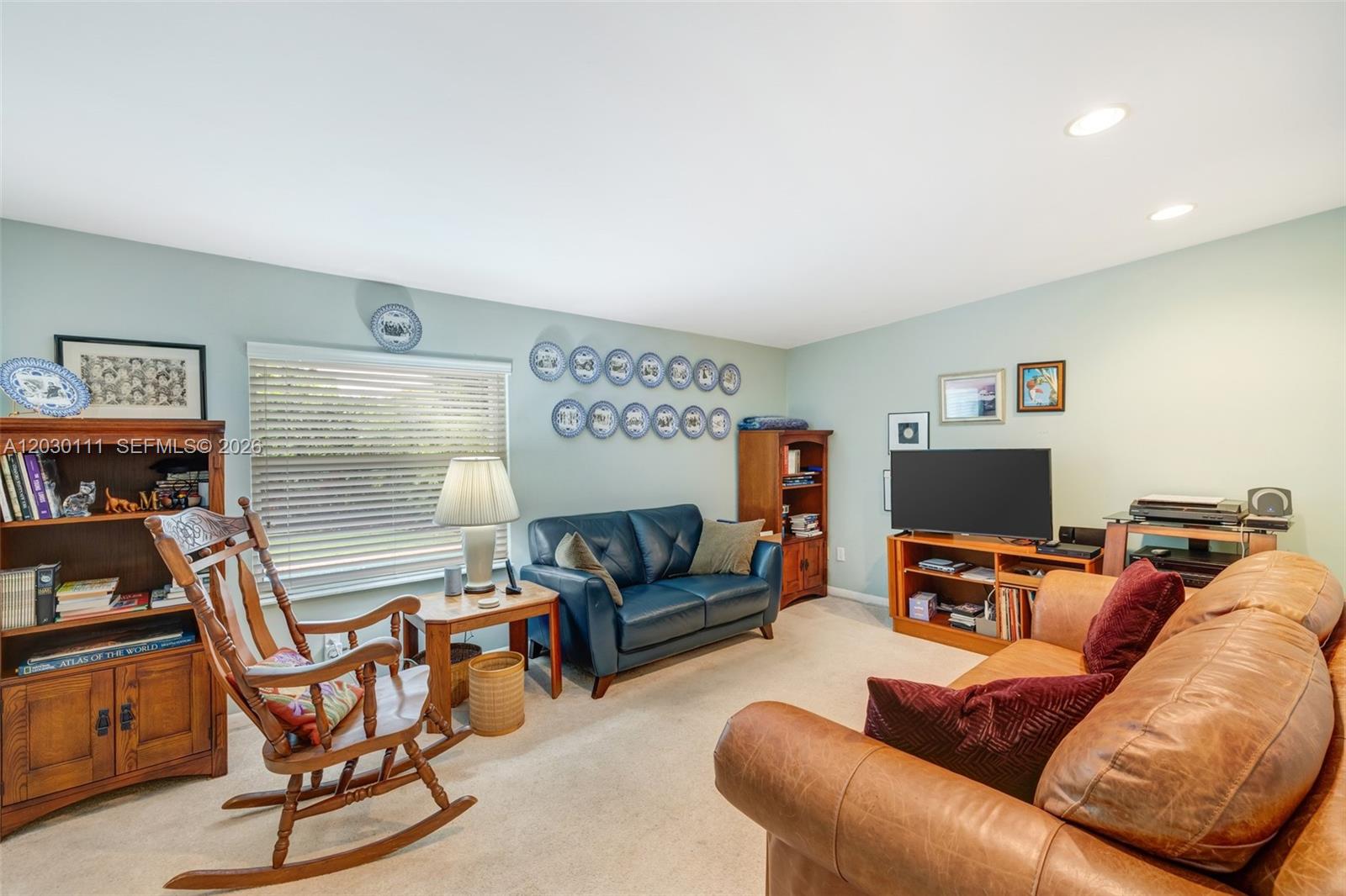 PHYLLIS SUB - Residential