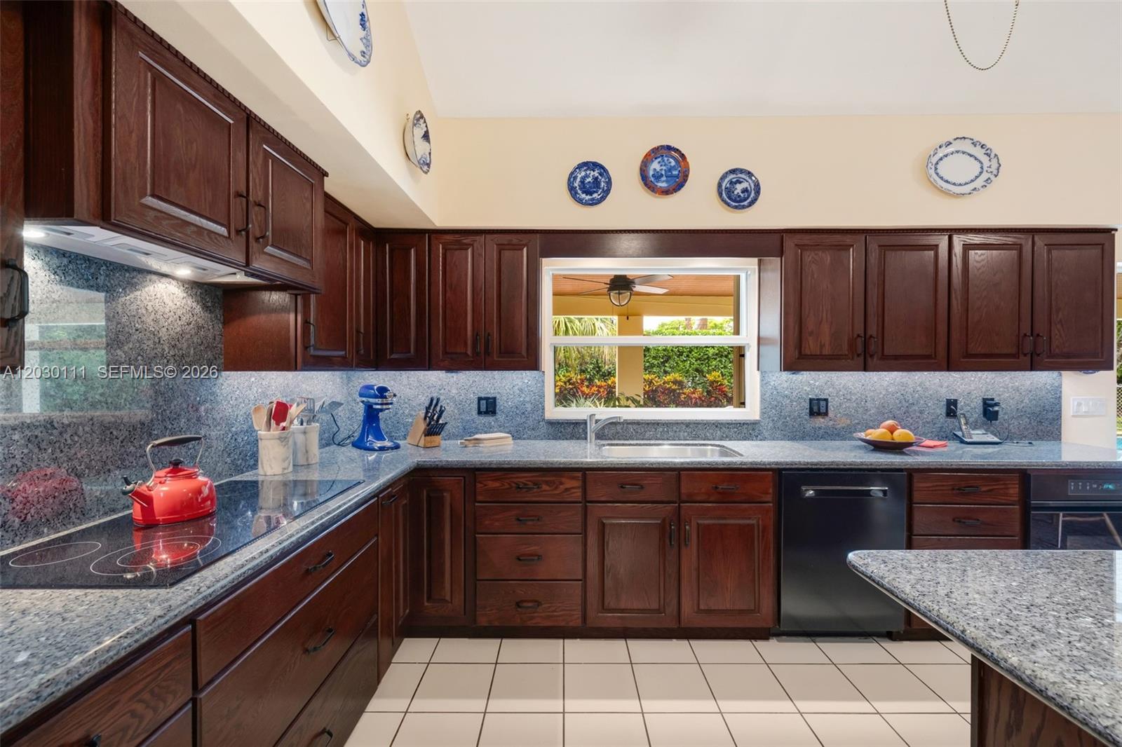 PHYLLIS SUB - Residential