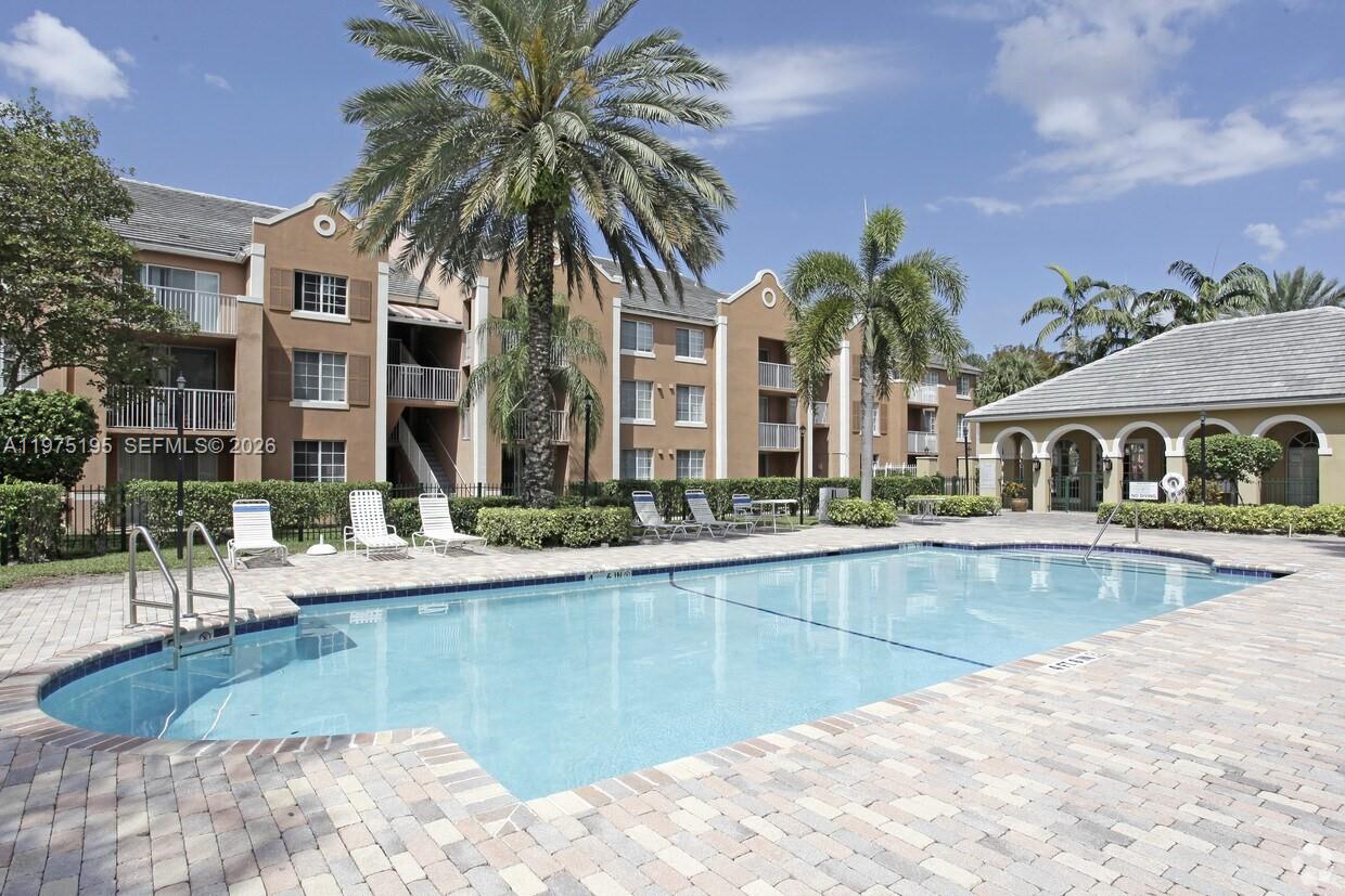 DEVONAIRE CONDO AT PEMBRO - Residential