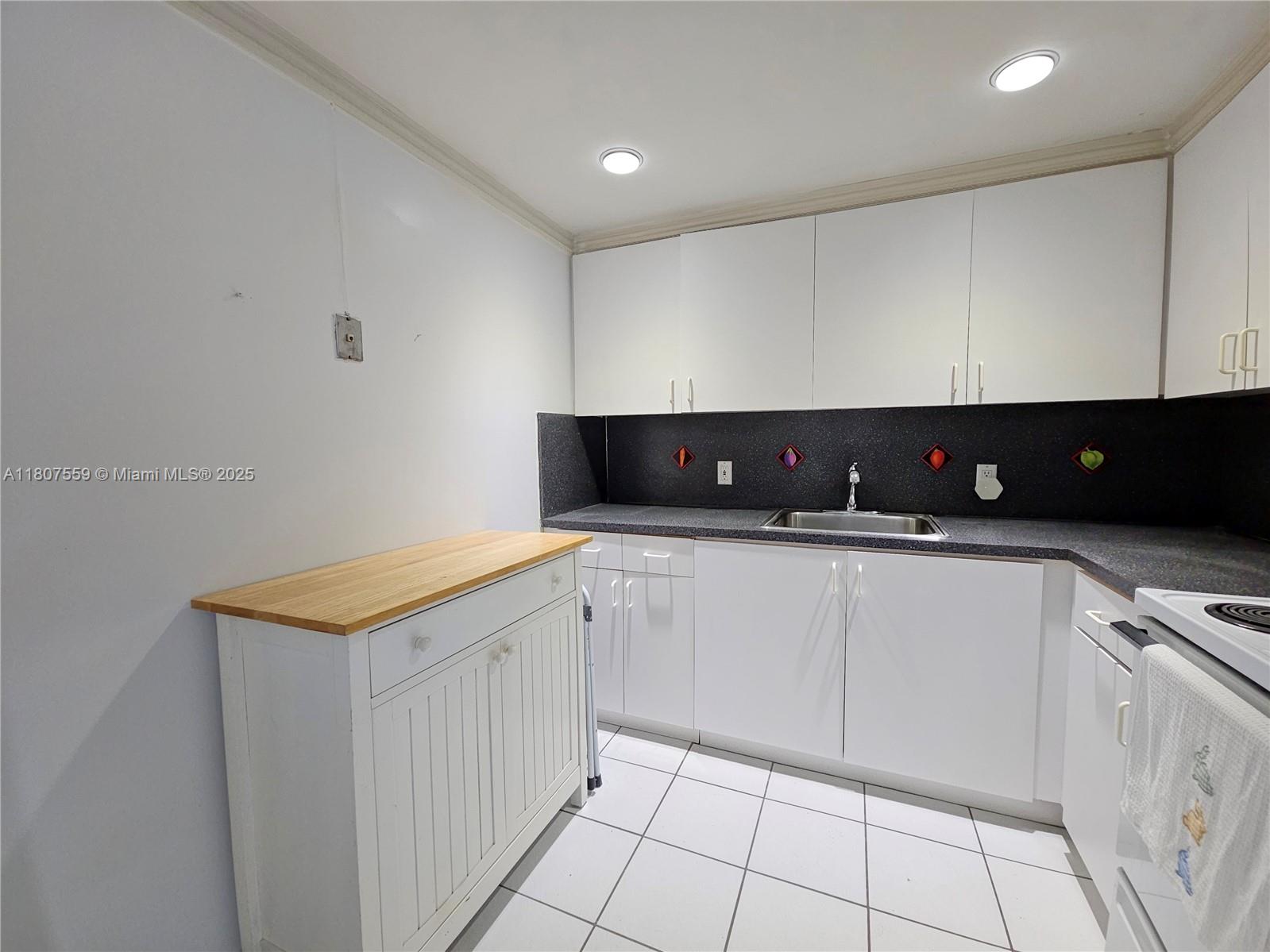 CLEARVIEW TOWERS CONDO - Residential Lease