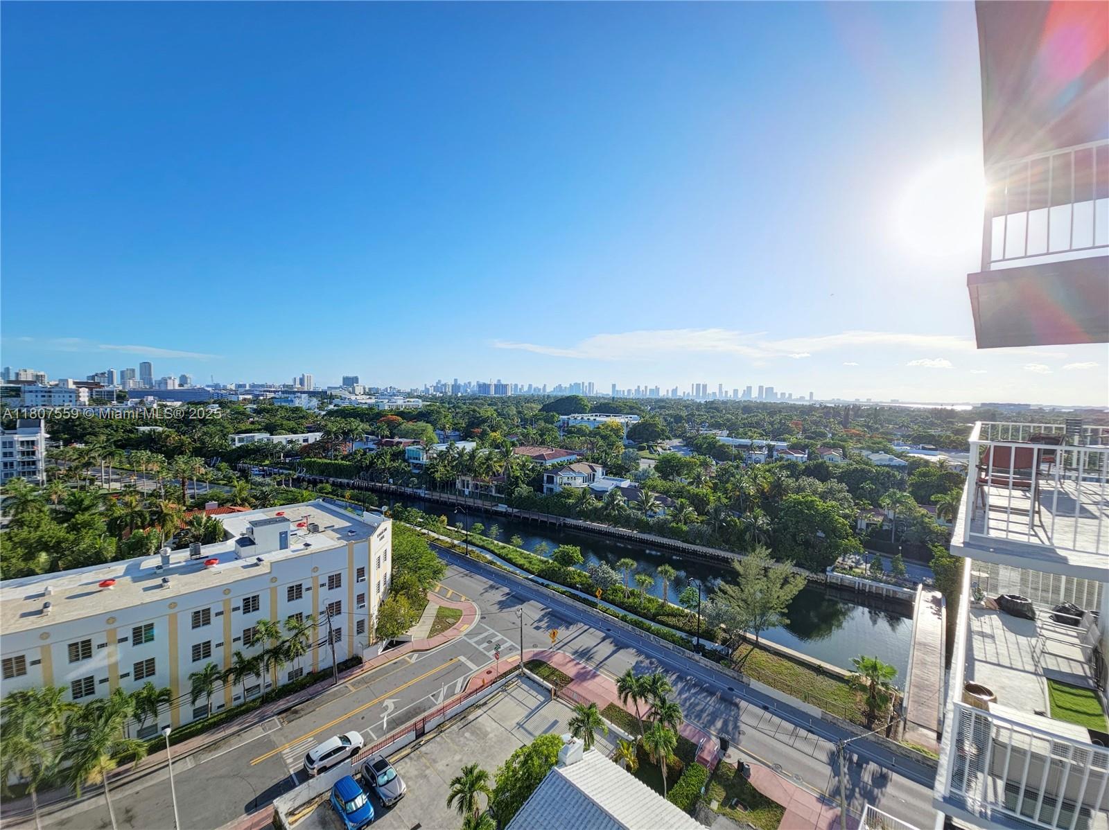 Conveniently located! 1 Jr Bedroom. Steps away from the beach, hotels, convenience stores and restaurants. Premium cable, high speed internet and 1 assigned covered parking included in rent!
