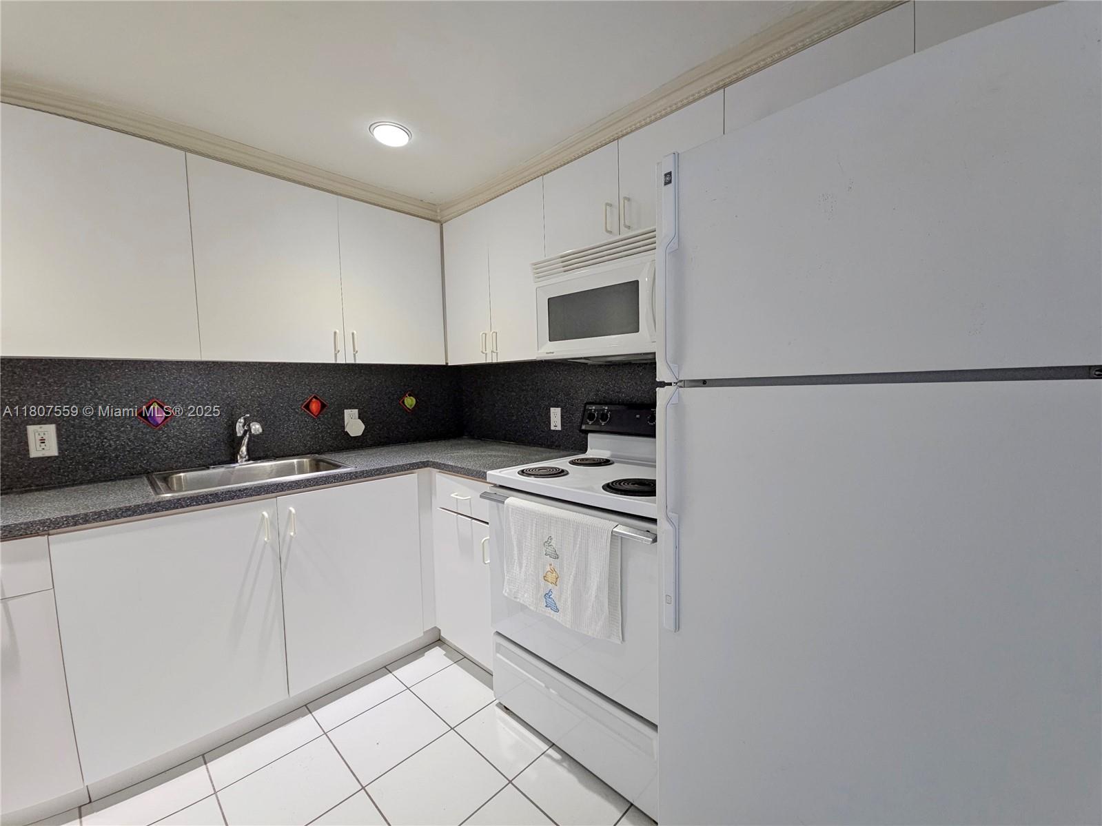 CLEARVIEW TOWERS CONDO - Residential Lease