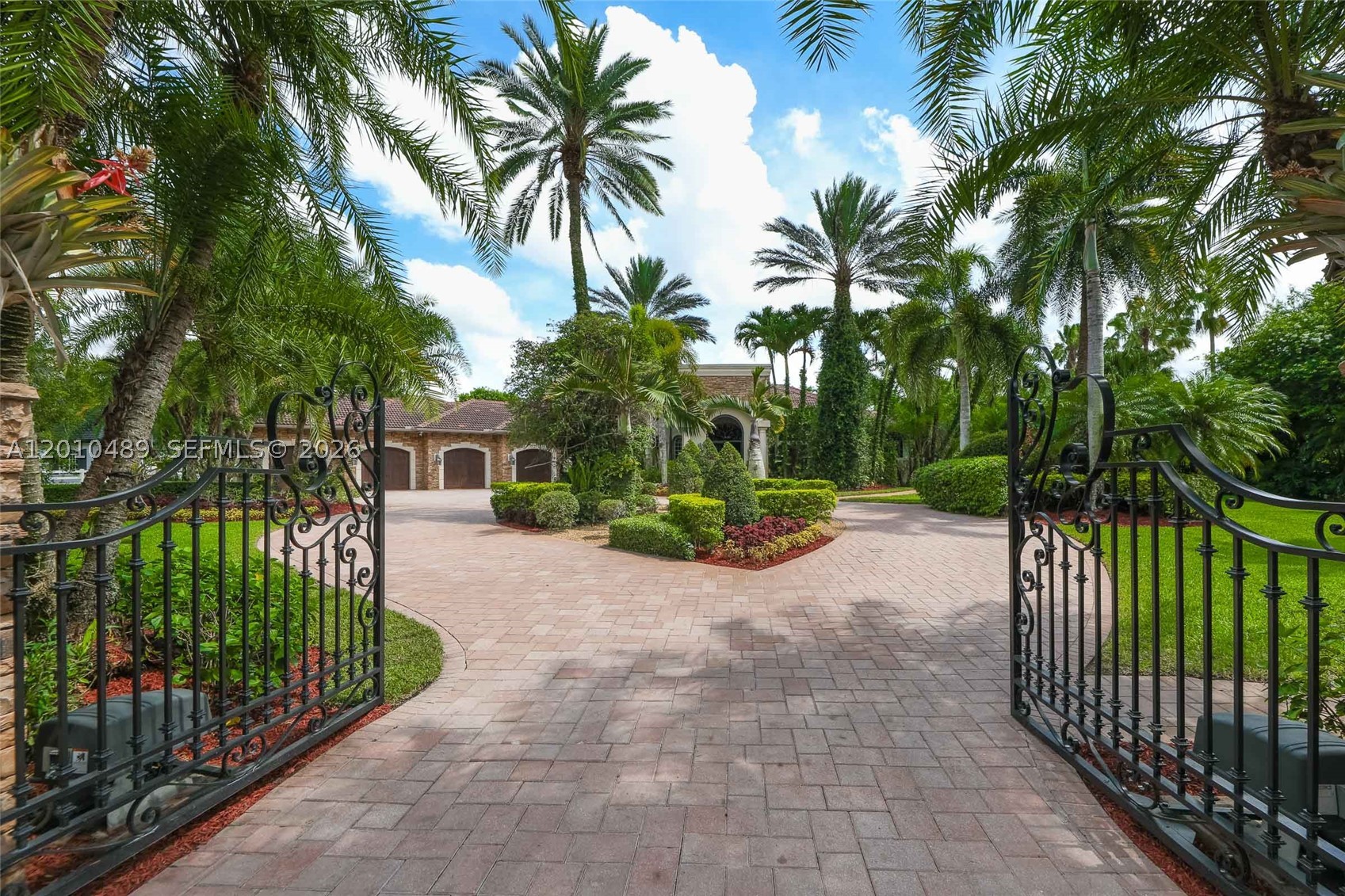 LANDMARK RANCH ESTATES - Residential