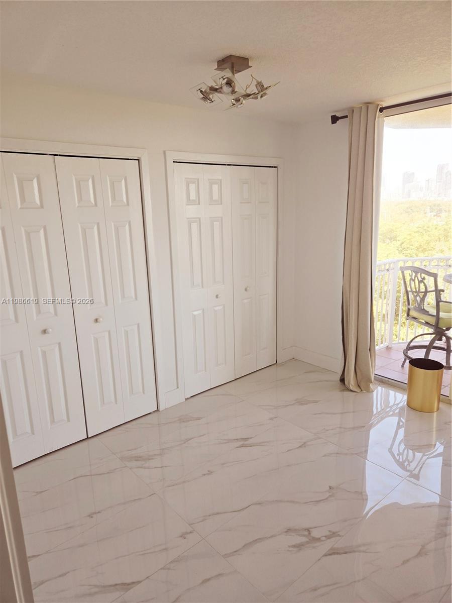 MARBELLA CONDO - Residential