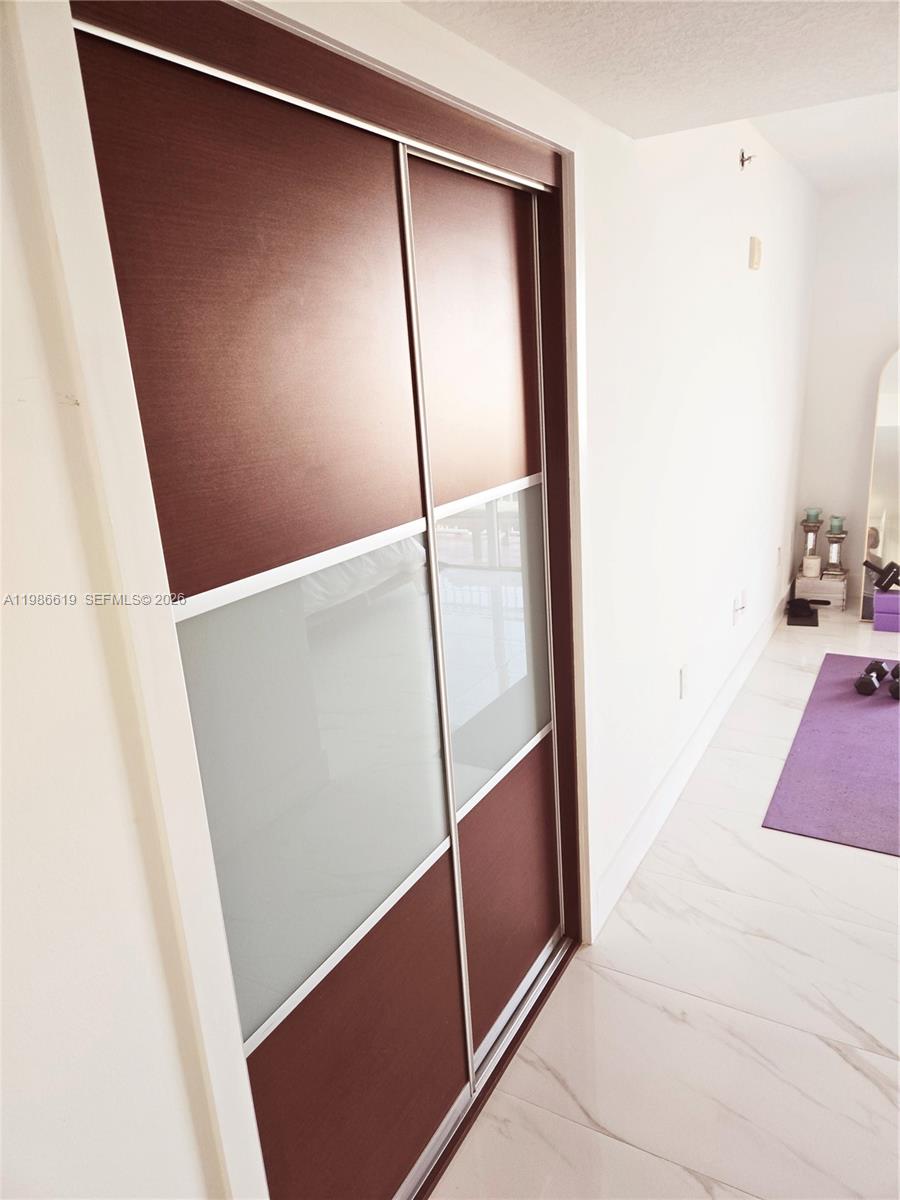 MARBELLA CONDO - Residential