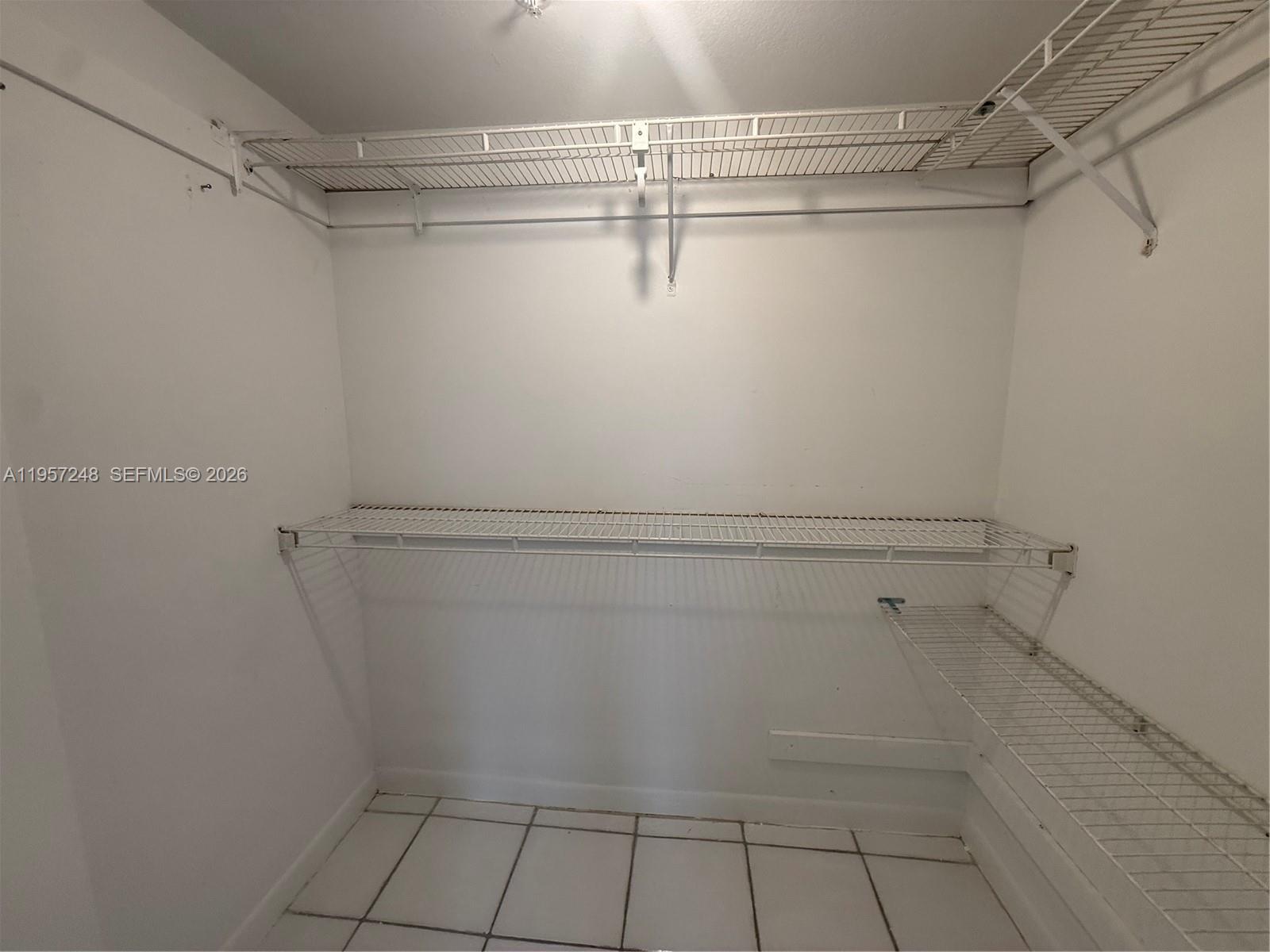 GROVE PALMS I CONDO - Residential