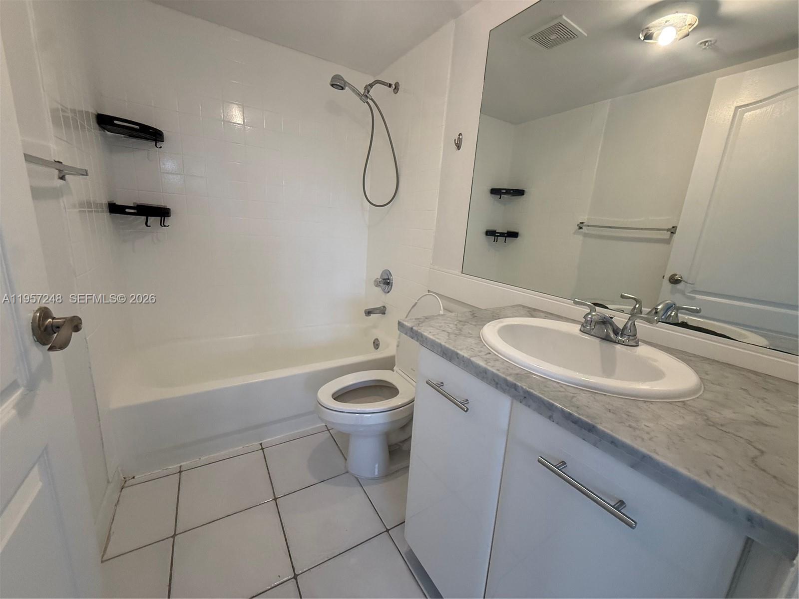 GROVE PALMS I CONDO - Residential