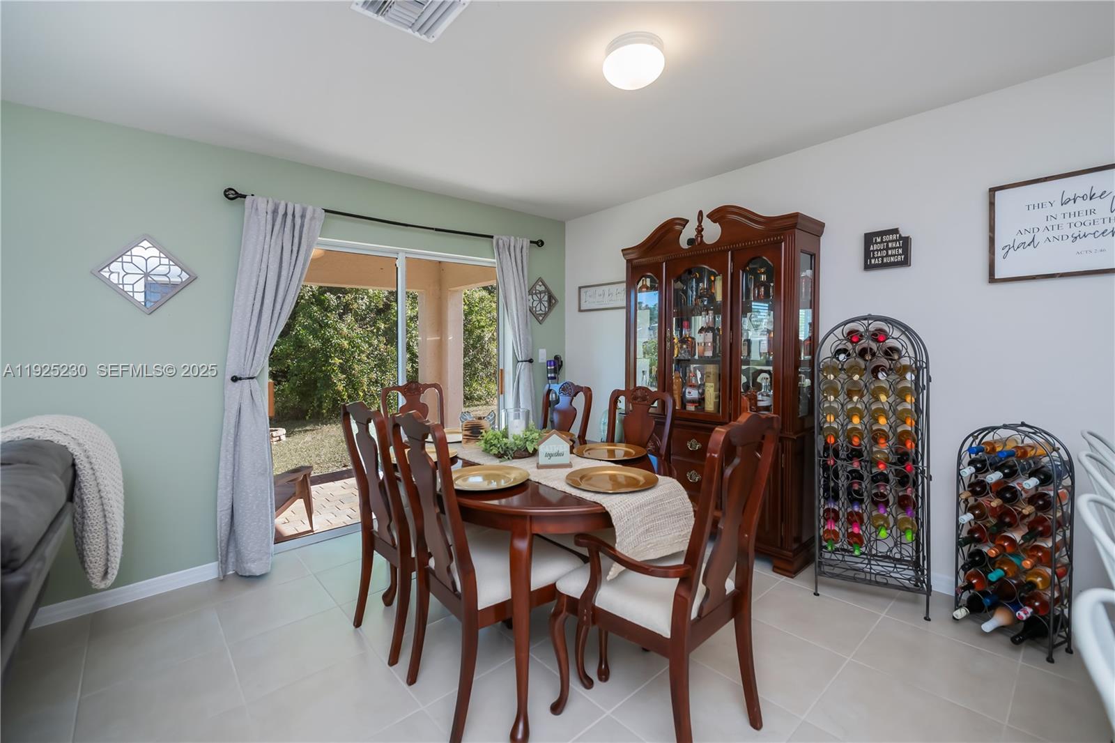 Port Labelle - Residential