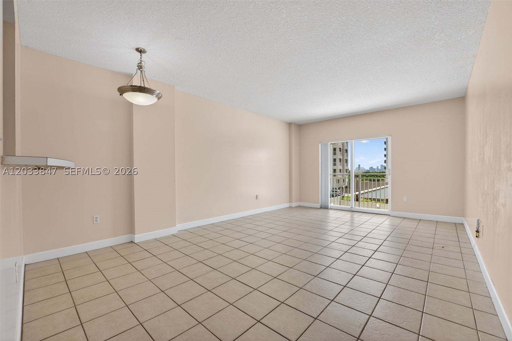 DOUGLAS GRAND CONDO - Residential Lease