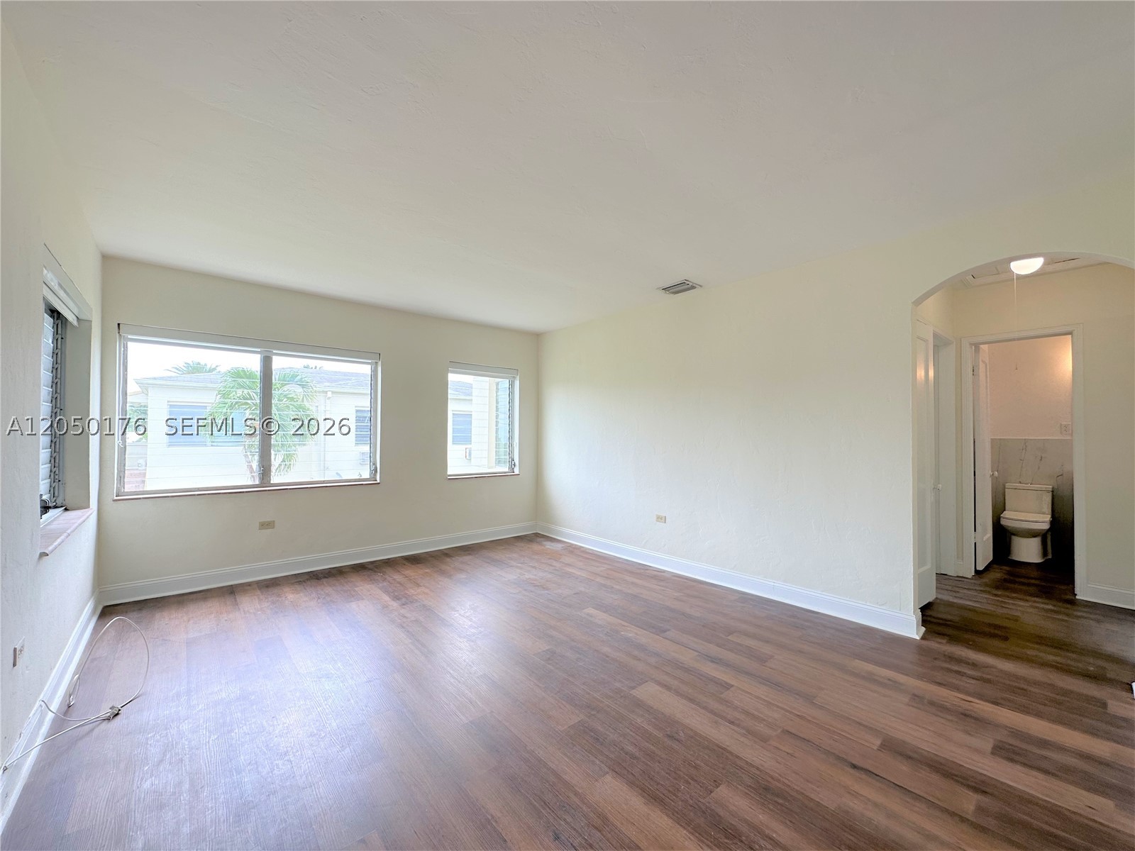 IMMACULATE! TOP FLOOR, CORNER UNIT, CENTRAL A/C AND BRAND NEW LAUNDRY INSIDE THE UNIT! FULLY RENOVATED TOP TO BOTTOM INCLUDING NEW FLOORS, GRANITE AND STAINLESS STEEL KITCHEN, SPARKLING NEW PORCELAIN BATH, ELECTRIC HOT WATER HEATER, FRESH CUSTOM PAINT AND FANTASTIC LIGHT AND BRIGHT AMBIANCE. PERFECTLY QUIET AND CONVENIENT LOCATION ON POSH NORMANDY ISLE, JUST STEPS FROM THE PARK, WALGREENS, THE BEACH, SCHOOLS AND MORE. EASY-IN, EASY-OUT BUILDING WITH AMPLE PARKING. VERY FAST APPROVAL! MOVE IN THE NEXT DAY. WILL GO FAST, CALL TODAY.