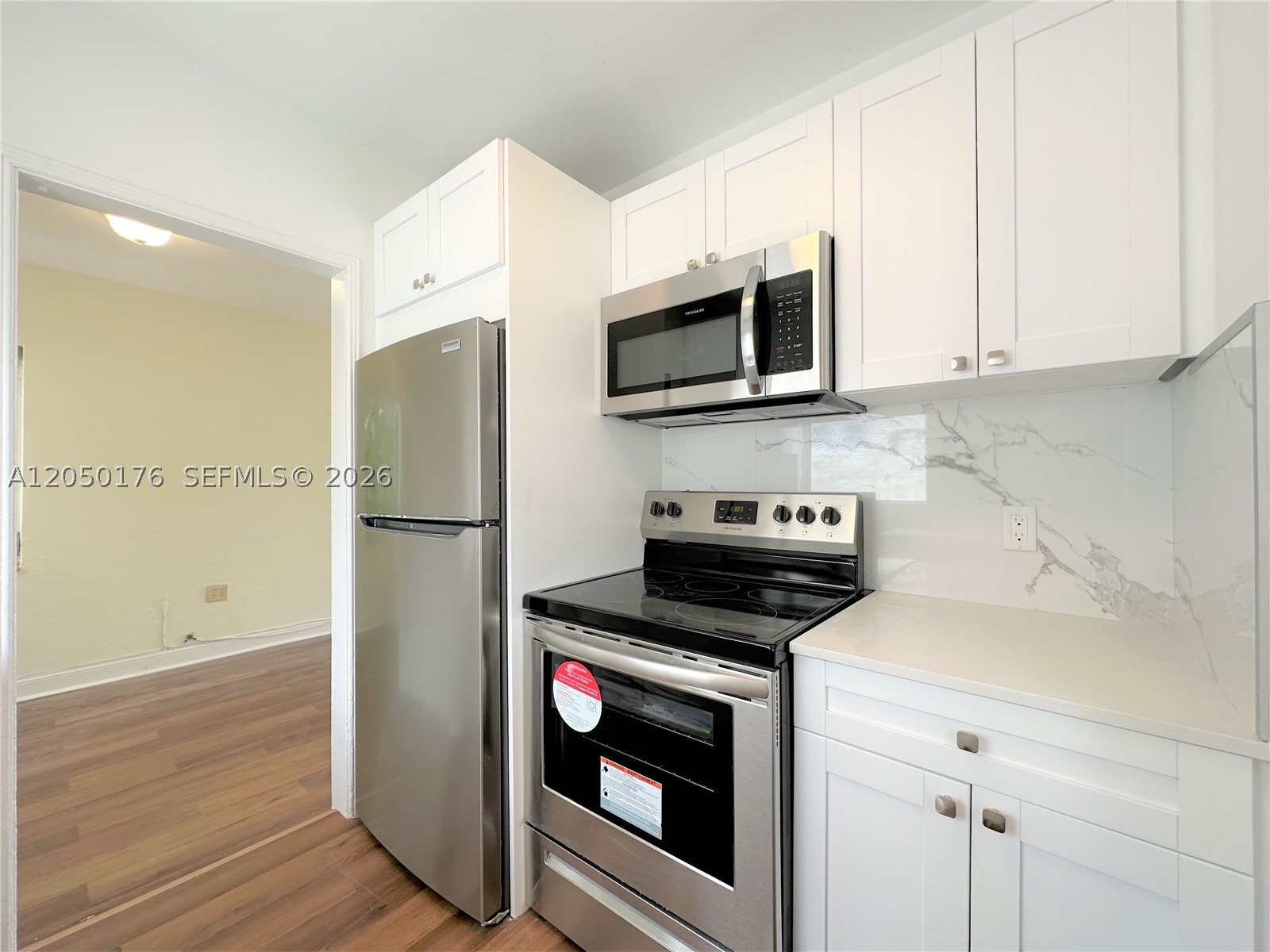 ISLE OF NORMANDY MIAMI VI - Residential Lease