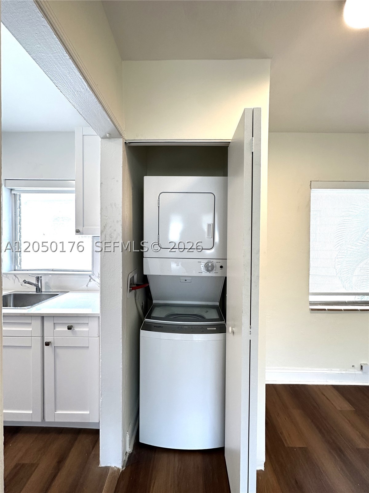 ISLE OF NORMANDY MIAMI VI - Residential Lease