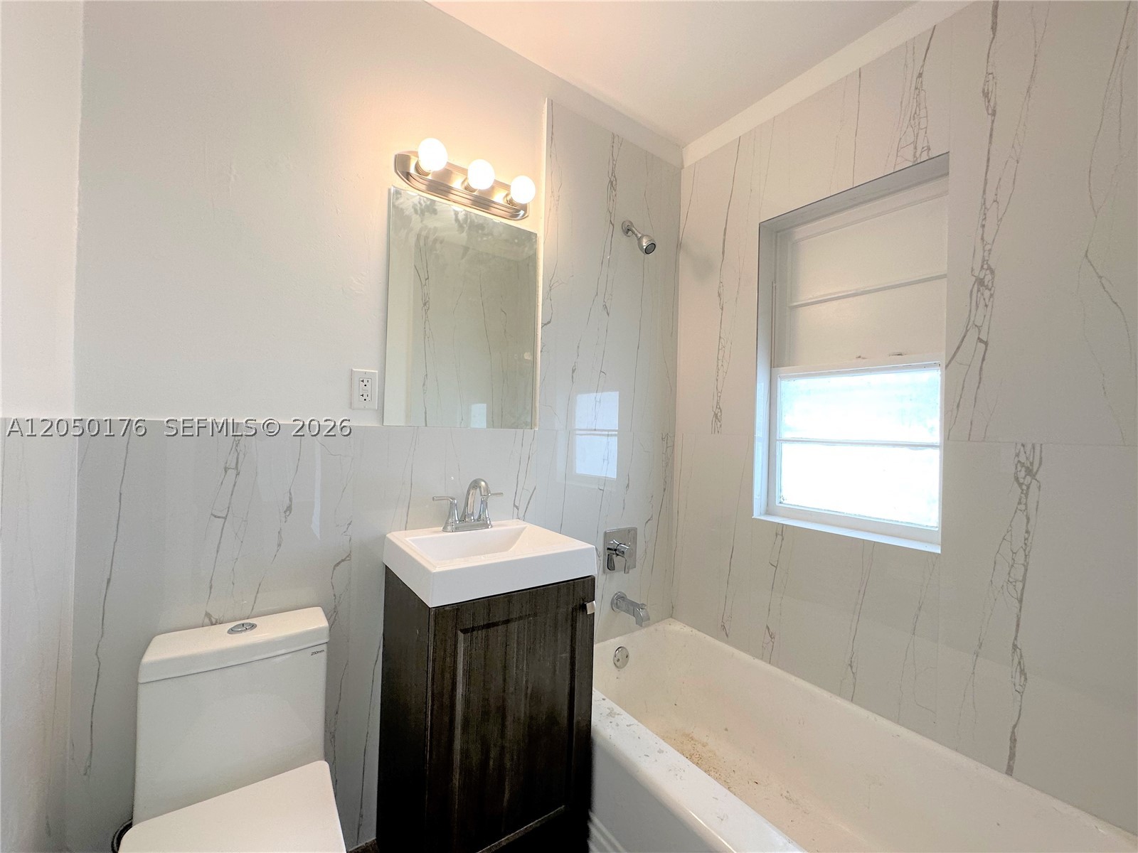 ISLE OF NORMANDY MIAMI VI - Residential Lease