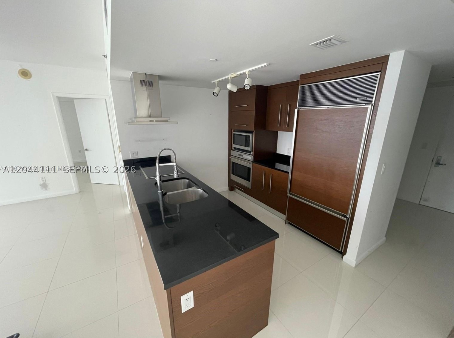 ICON BRICKELL NO TWO - Residential Lease