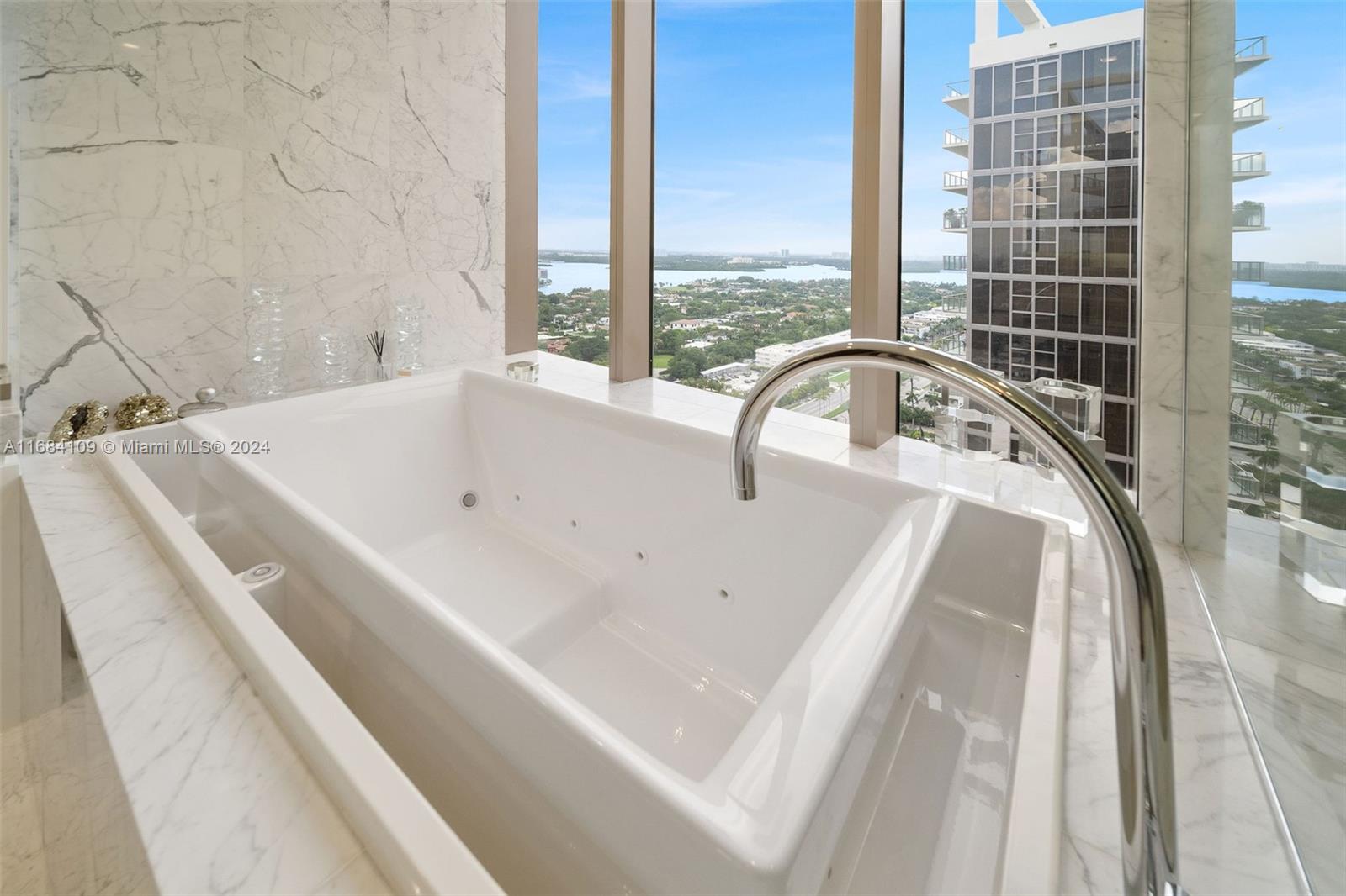 BAL HARBOUR NORTH SOUTH C - Residential