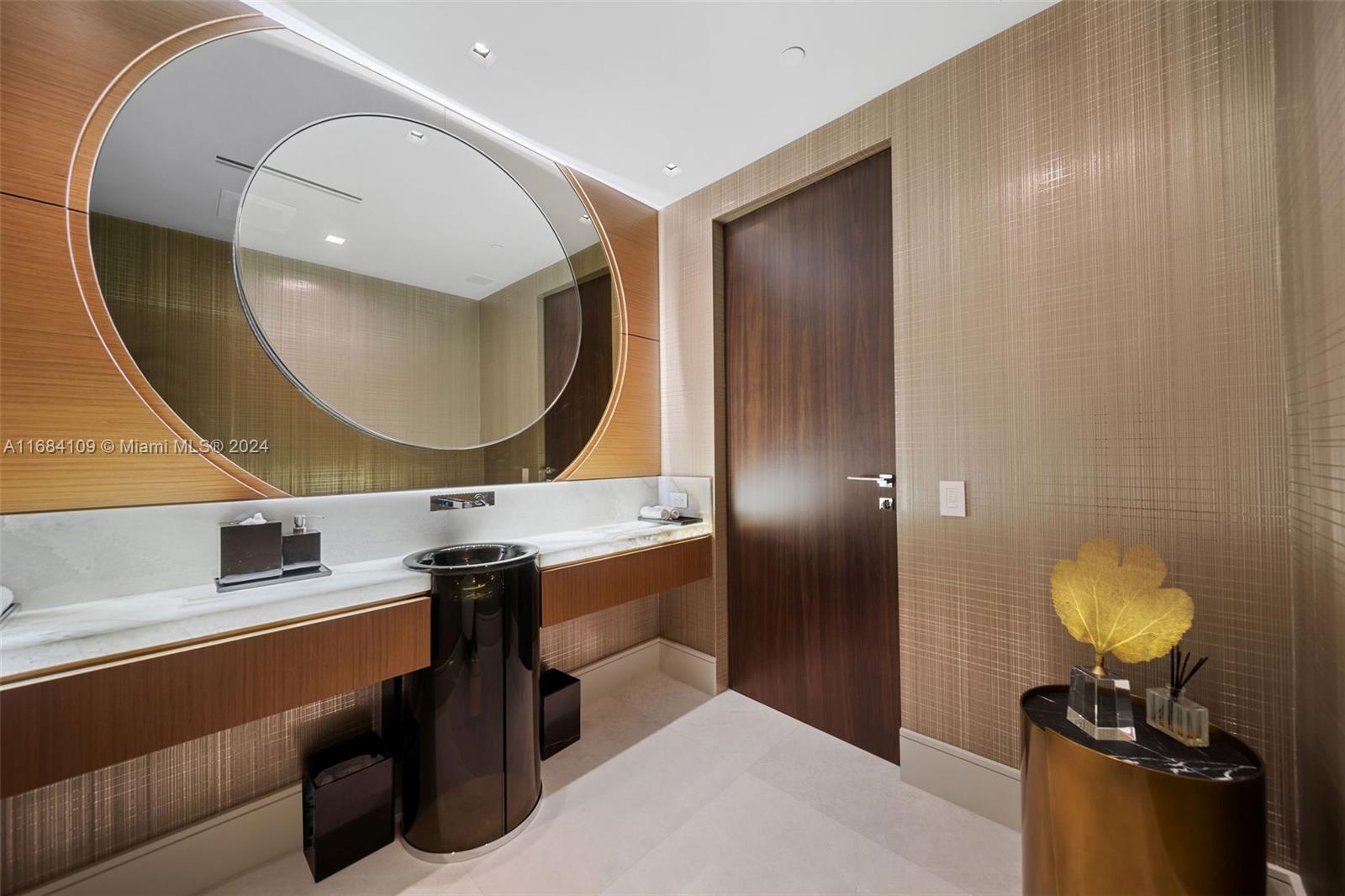 BAL HARBOUR NORTH SOUTH C - Residential