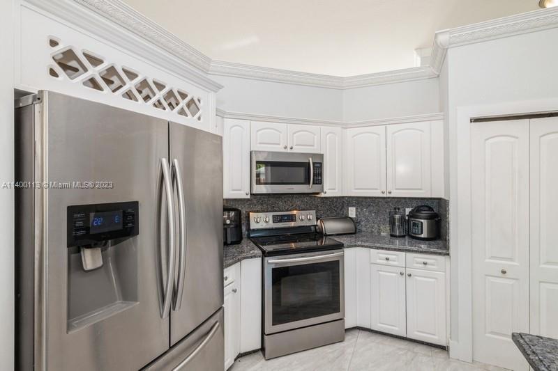 GRAND MANSIONS - Residential