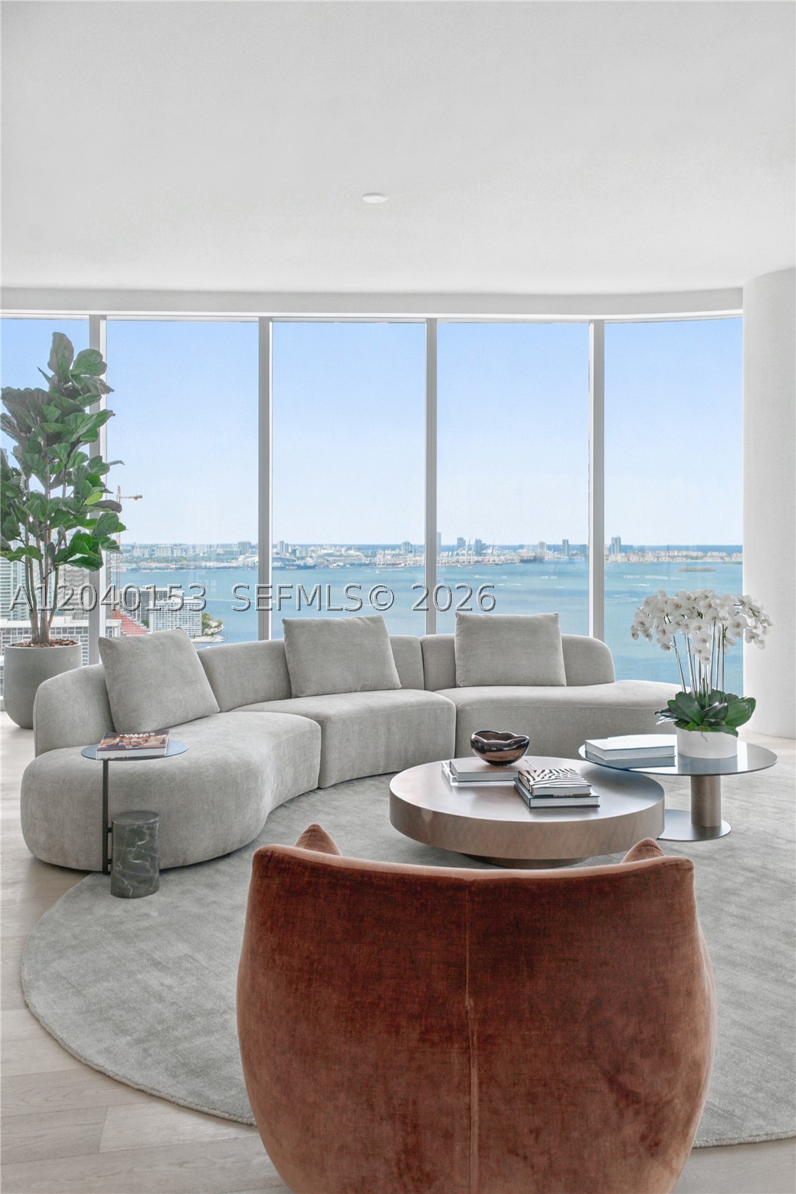 UNA RESIDENCES - Residential