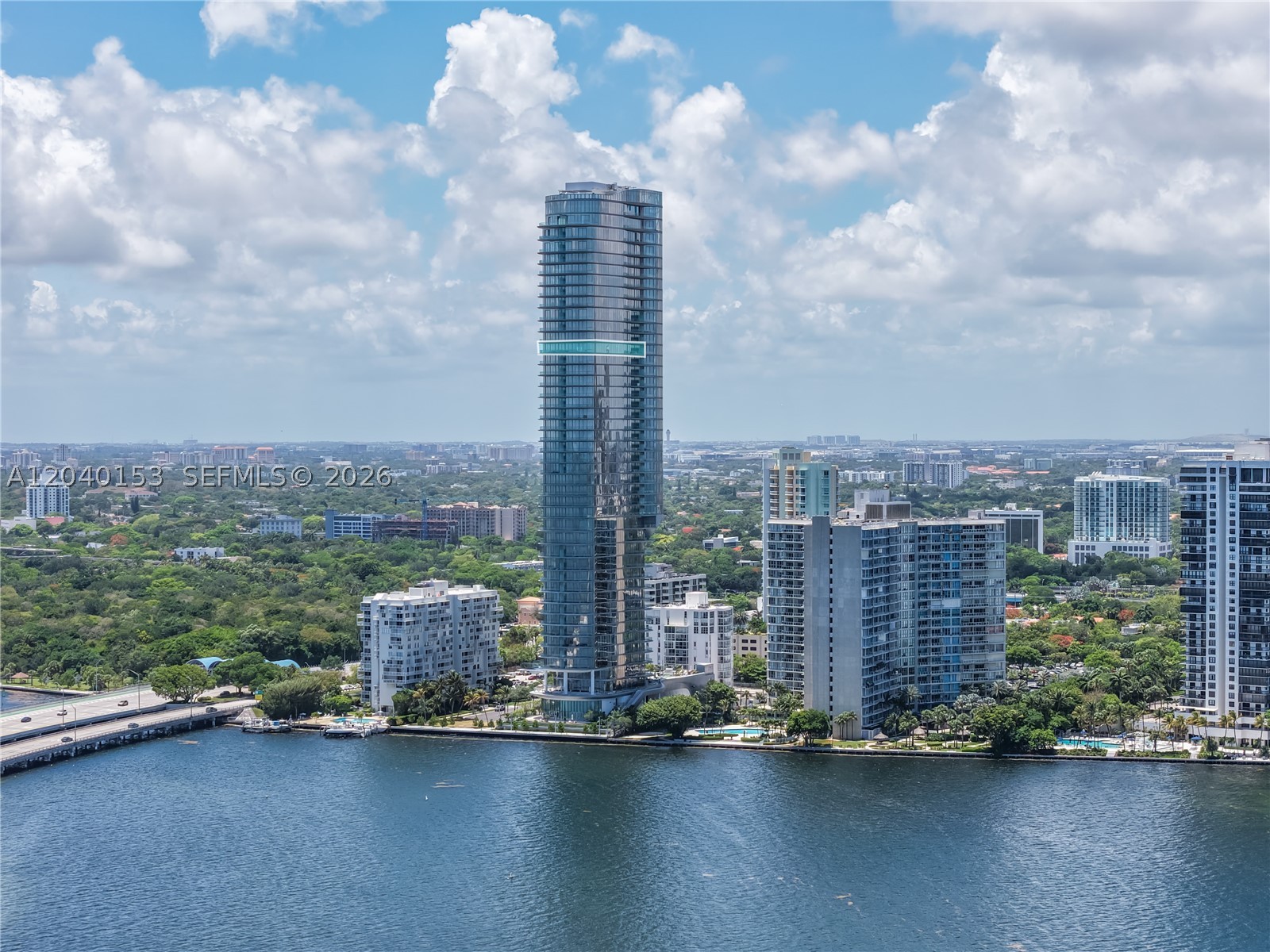 UNA RESIDENCES - Residential