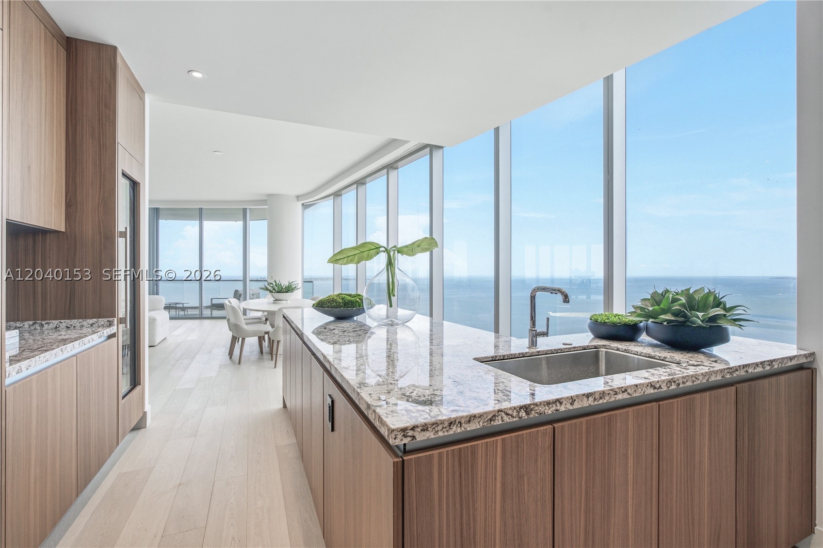 UNA RESIDENCES - Residential