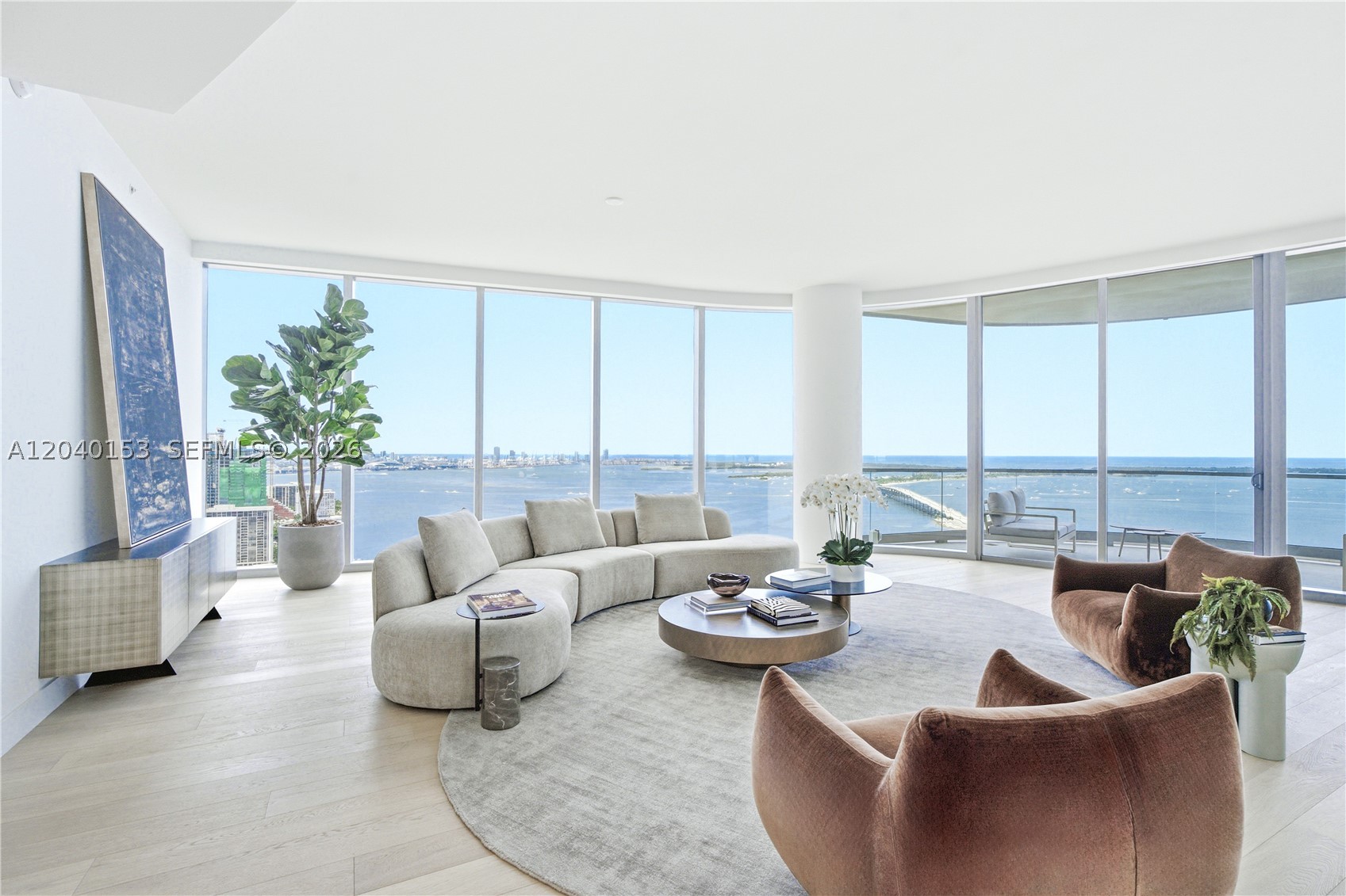 UNA RESIDENCES - Residential