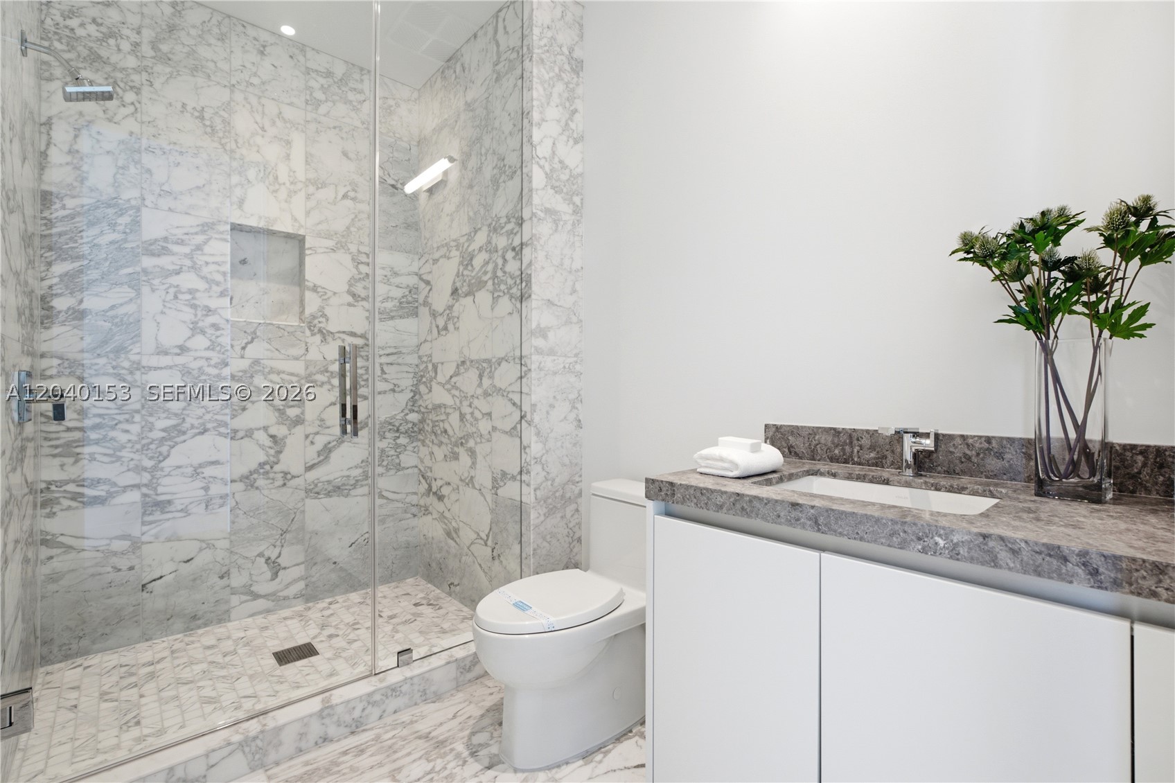 UNA RESIDENCES - Residential