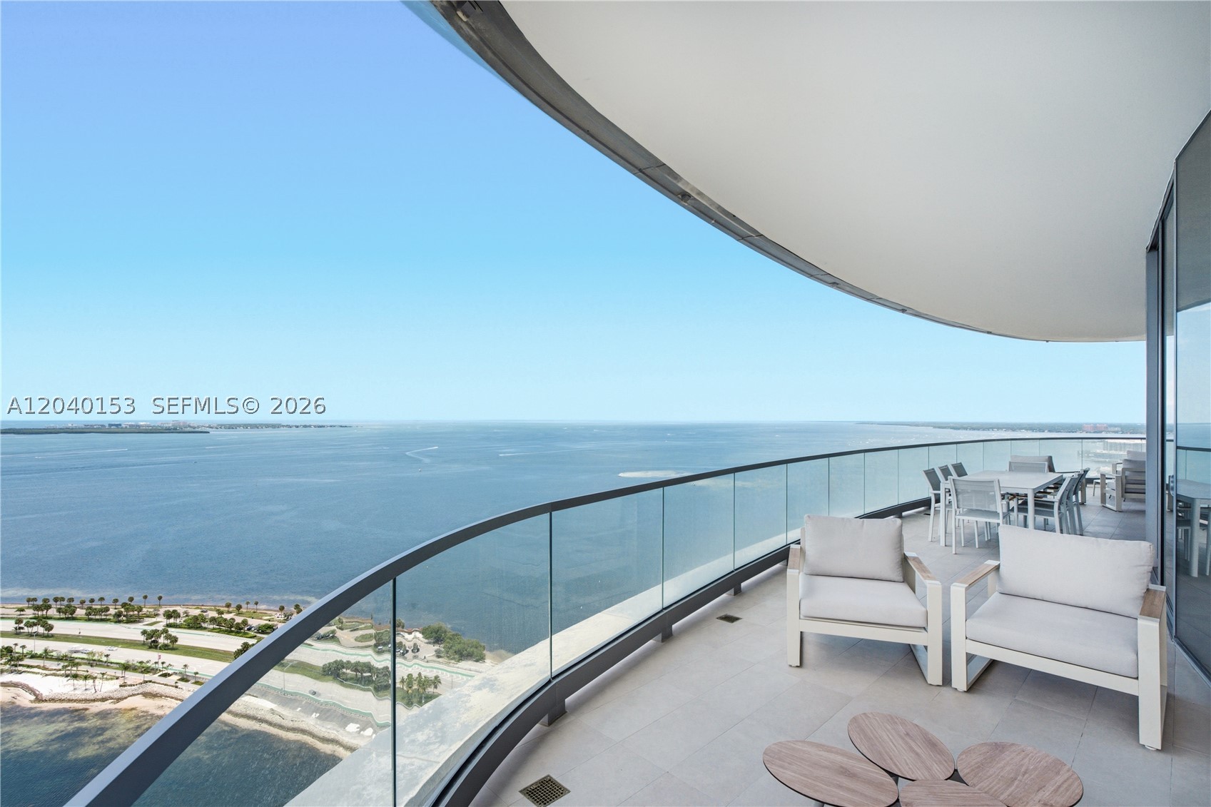 UNA RESIDENCES - Residential