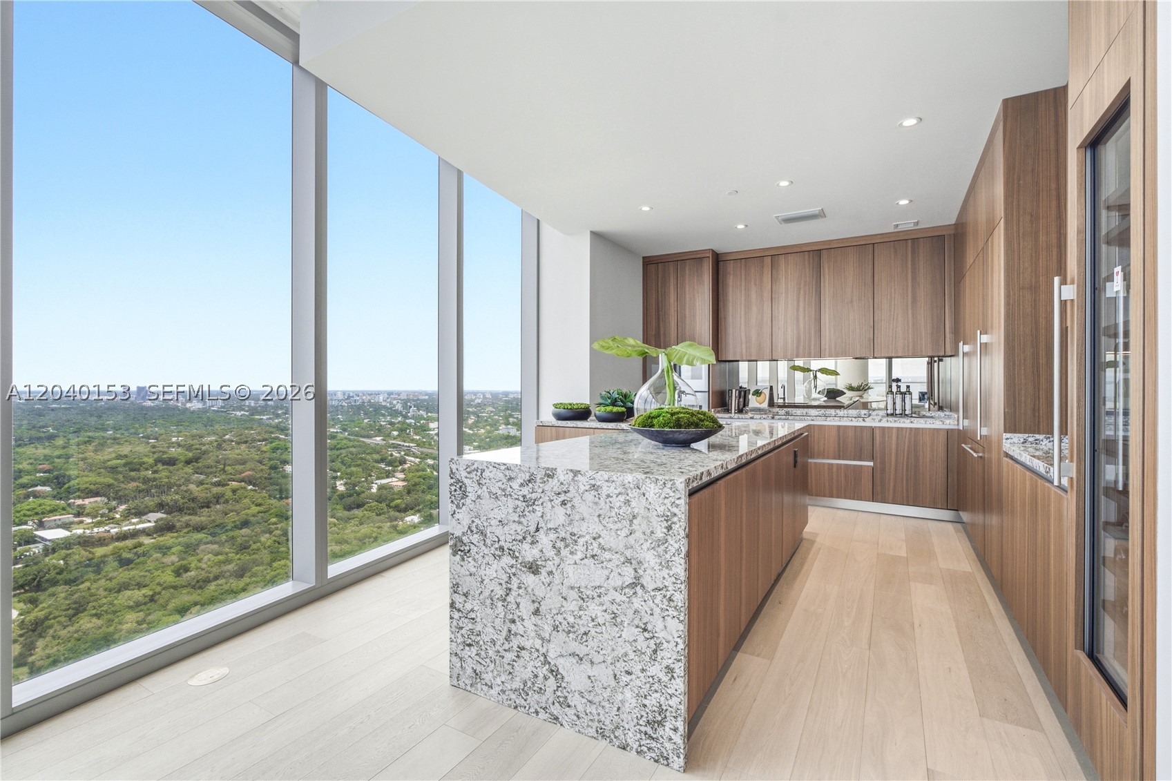 UNA RESIDENCES - Residential