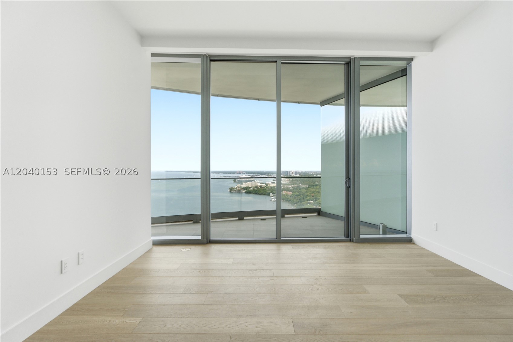 UNA RESIDENCES - Residential