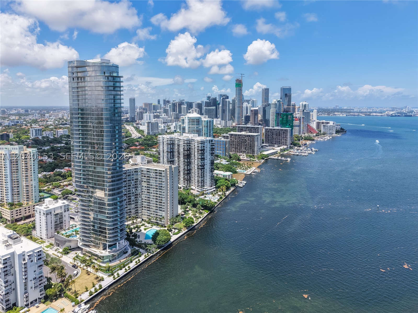 UNA RESIDENCES - Residential