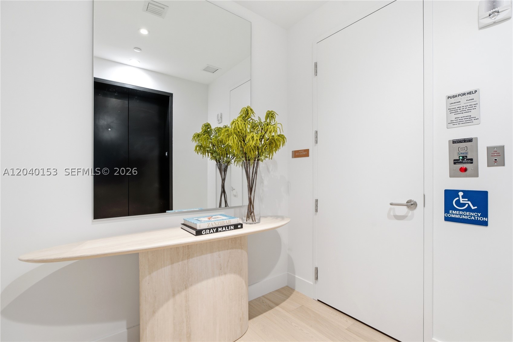 UNA RESIDENCES - Residential
