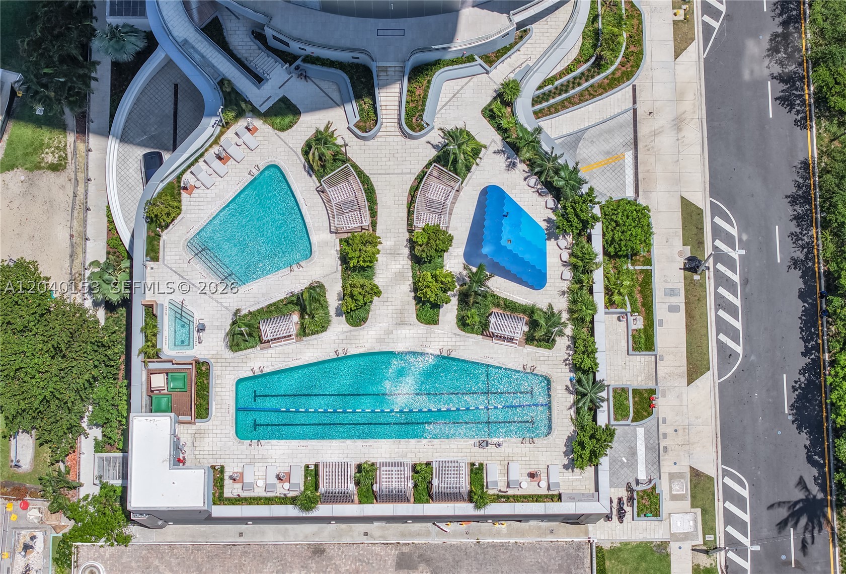 UNA RESIDENCES - Residential