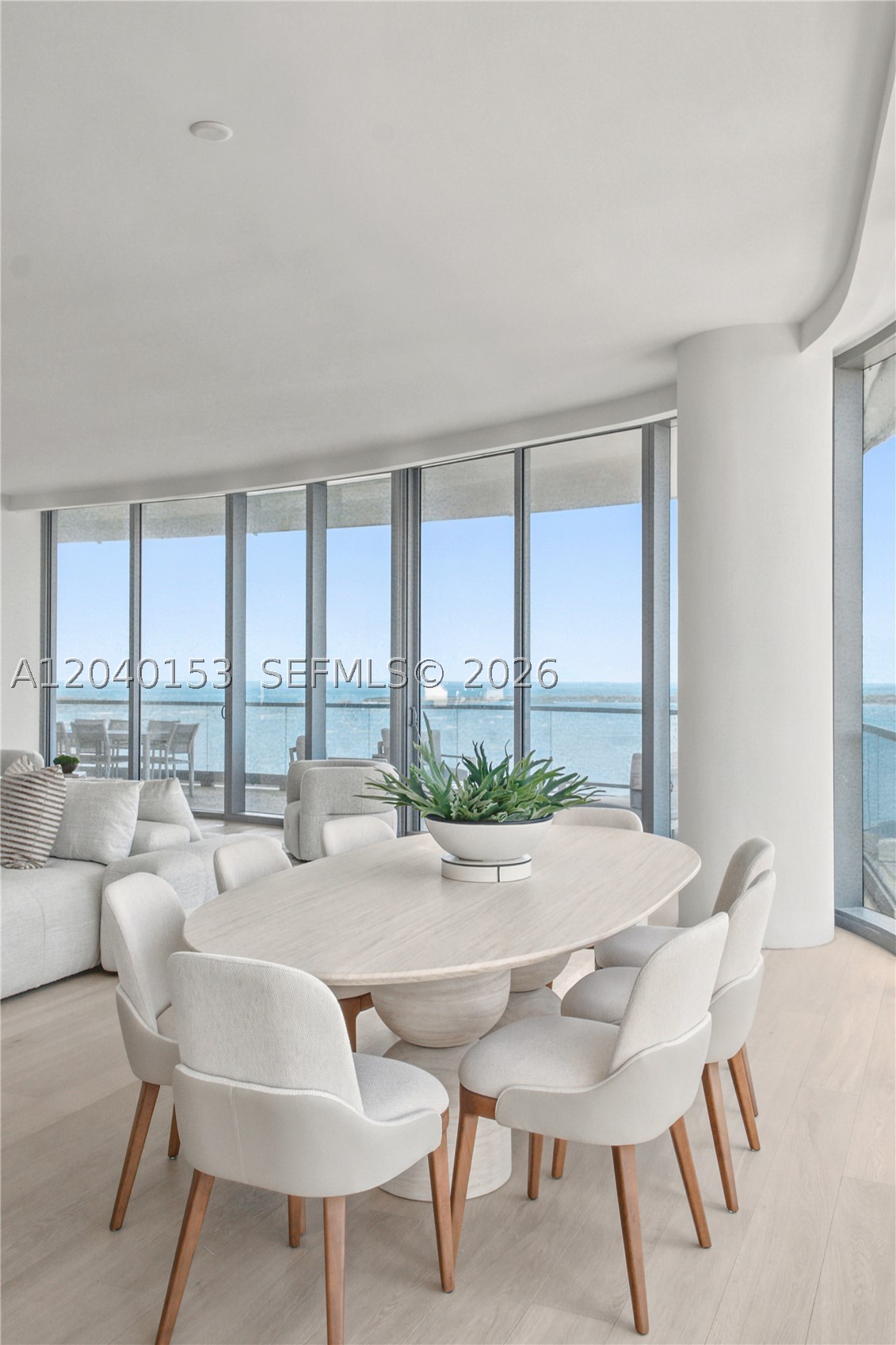 UNA RESIDENCES - Residential