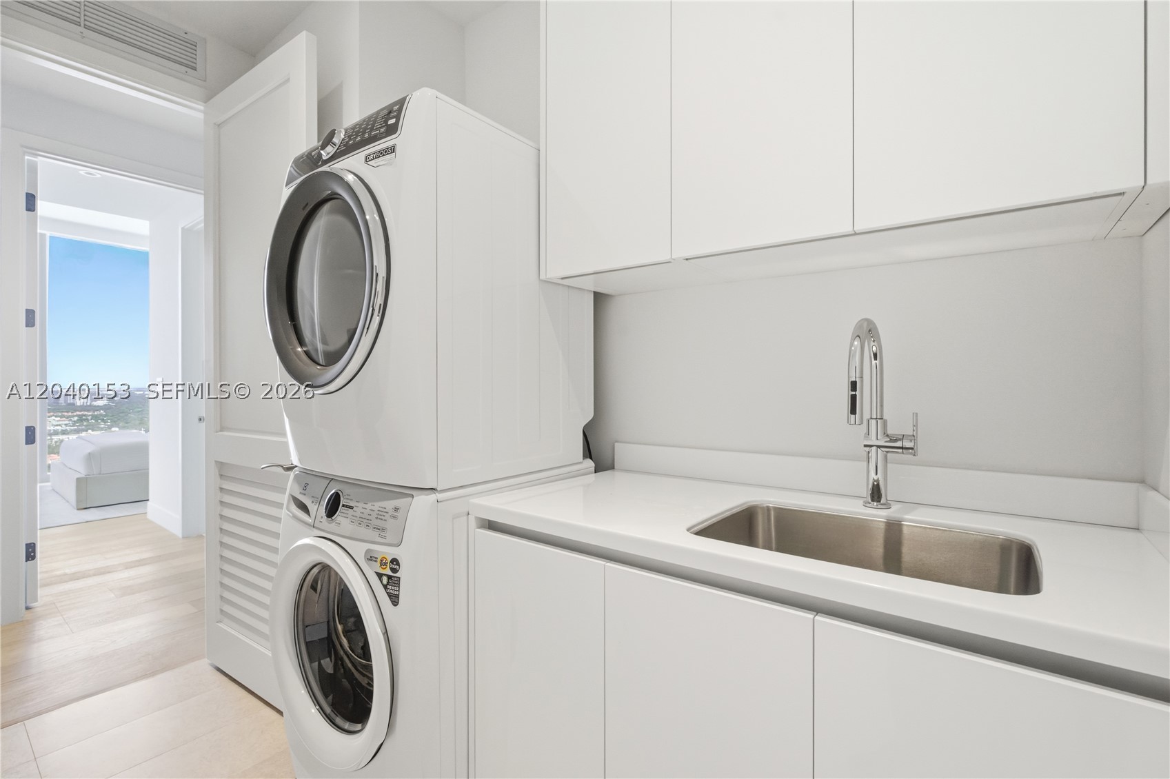 UNA RESIDENCES - Residential