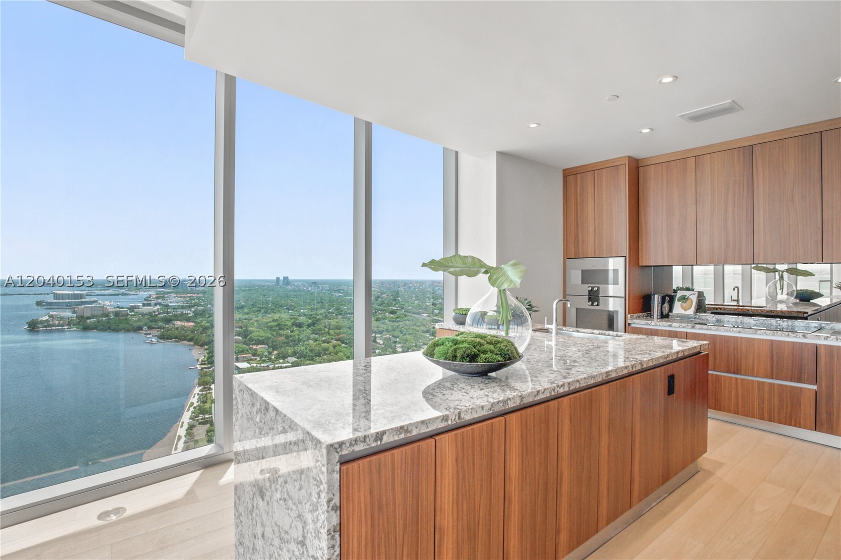 UNA RESIDENCES - Residential