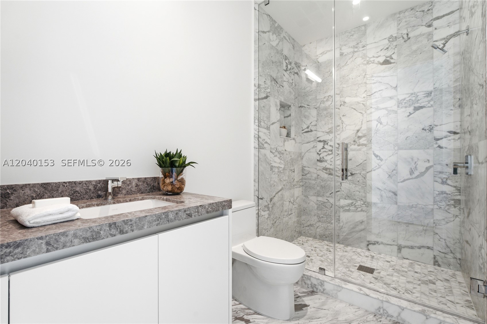 UNA RESIDENCES - Residential