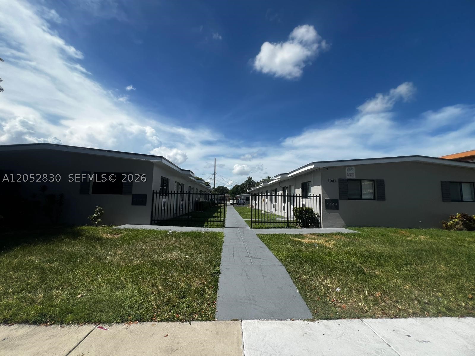 SUBURBAN PARK - Residential Lease