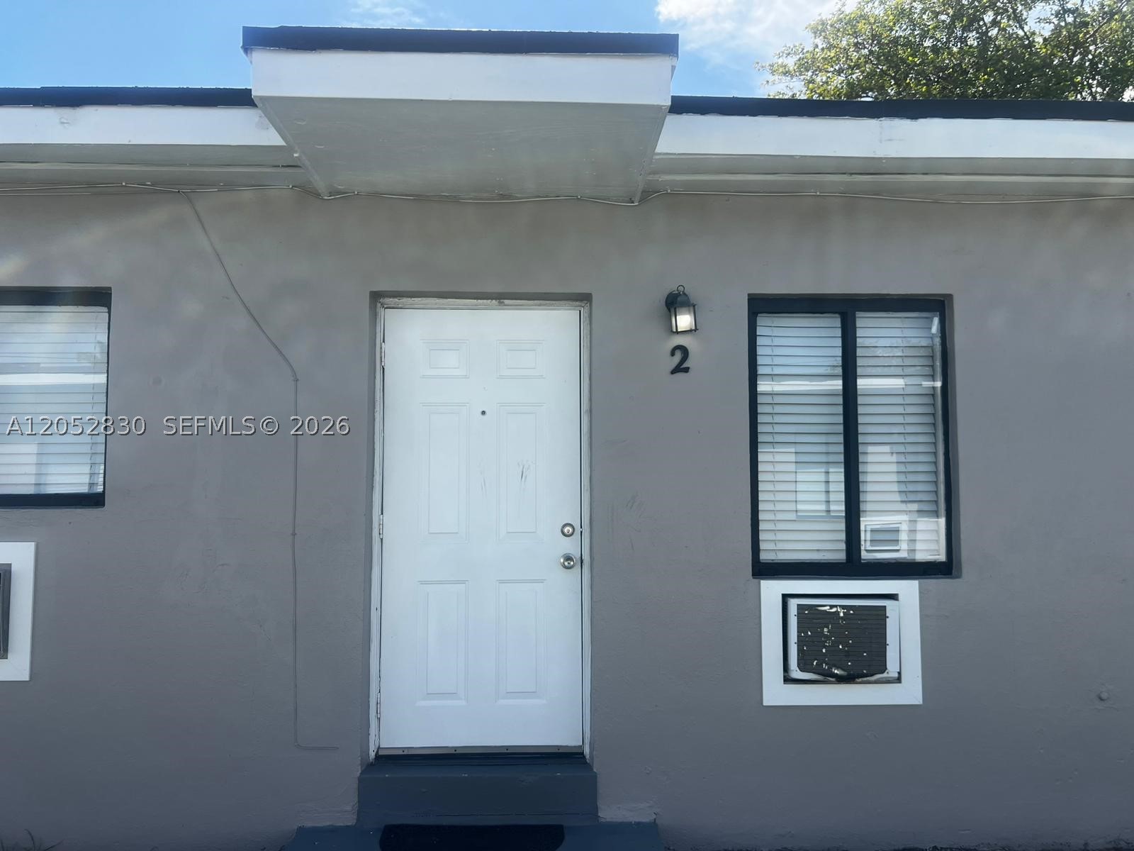 SUBURBAN PARK - Residential Lease