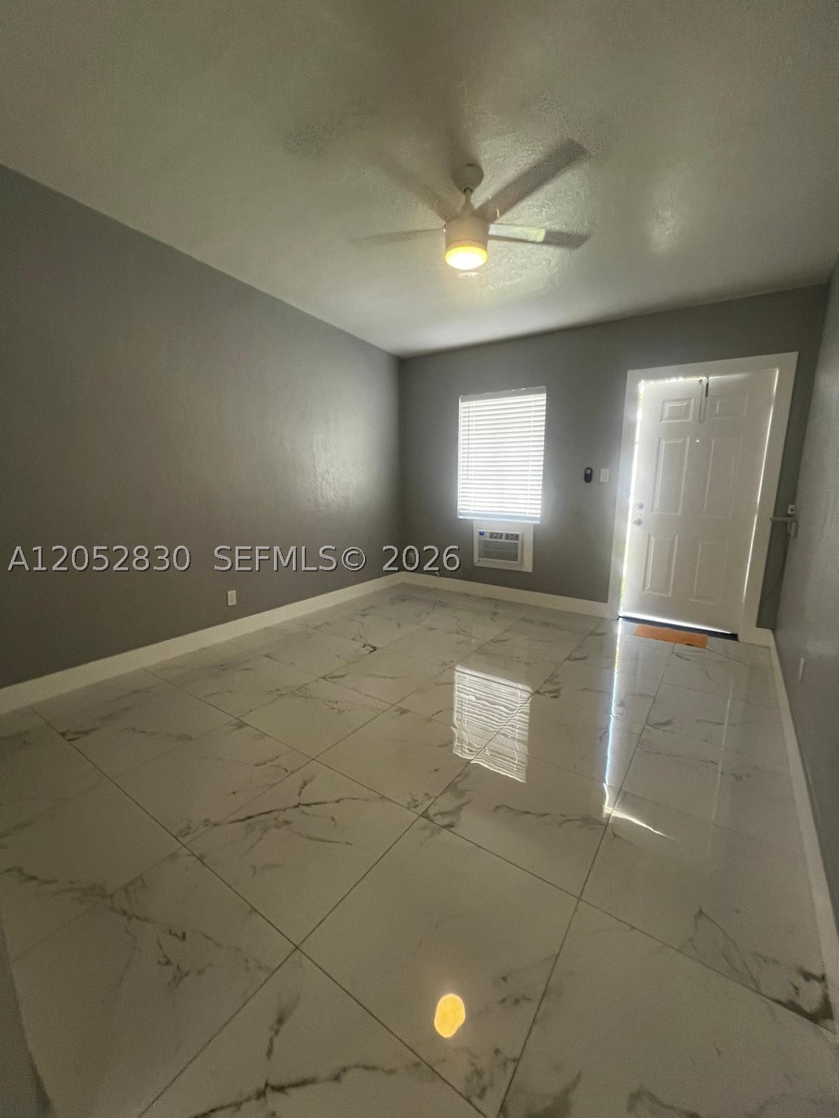 SUBURBAN PARK - Residential Lease