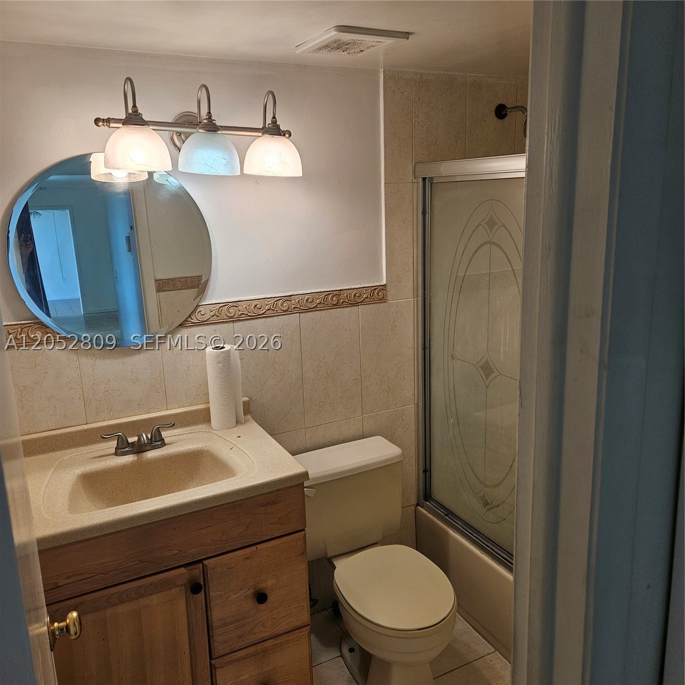 INTERNATIONAL PARK CONDO - Residential
