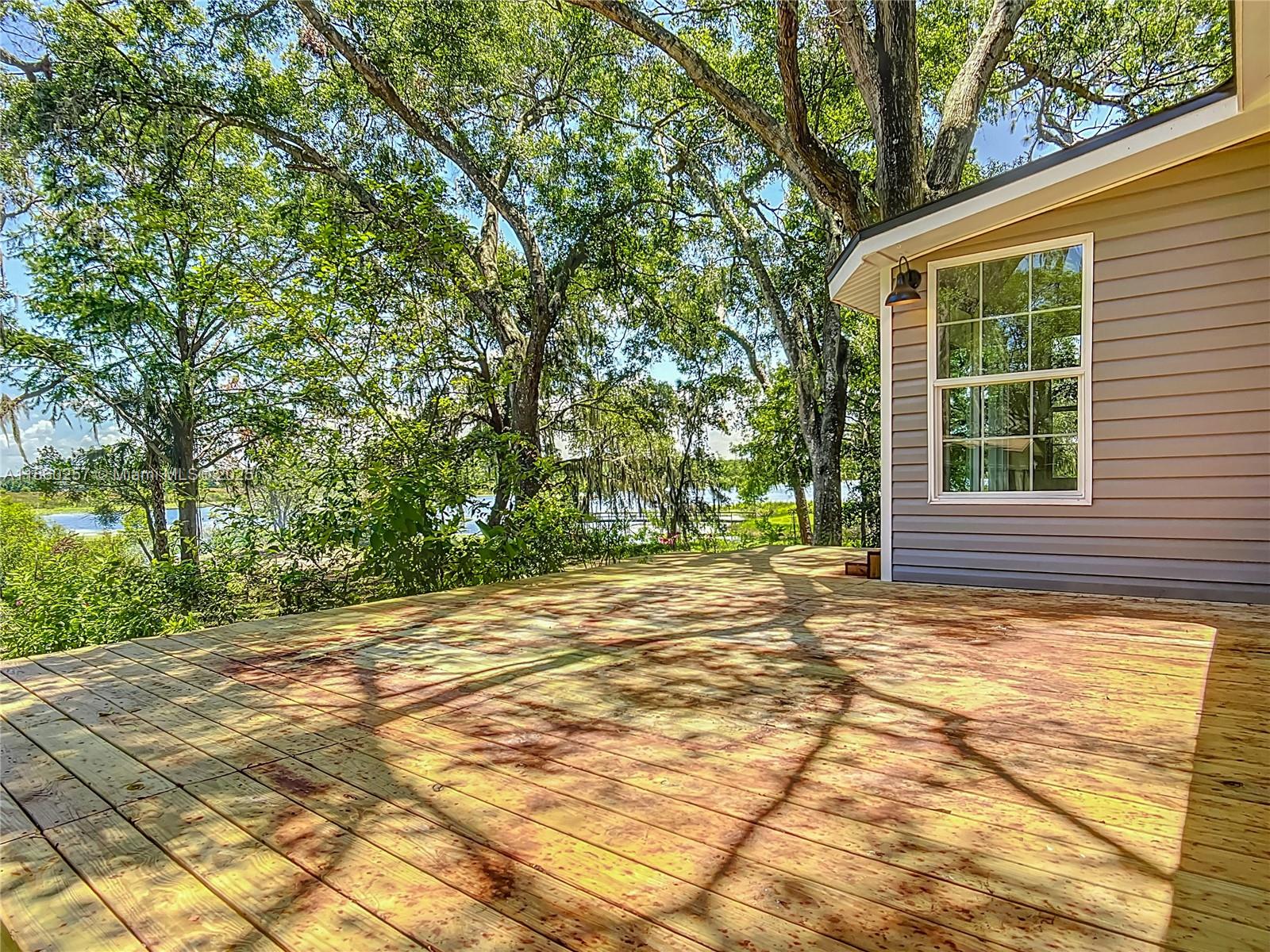 LAKE SHORE - Residential Income