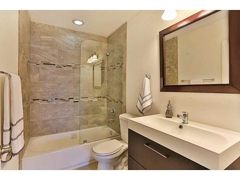 CORAL WAY PLAZA - Residential