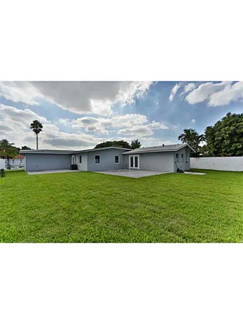 CORAL WAY PLAZA - Residential
